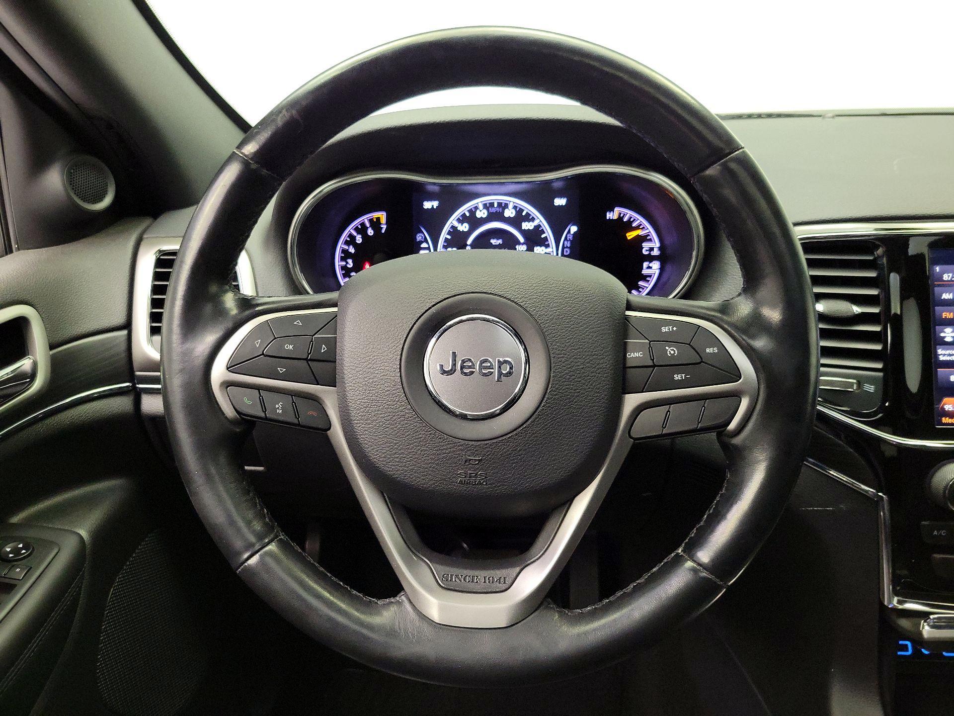 Thumbnail: 2020 Jeep Grand Cherokee - 10