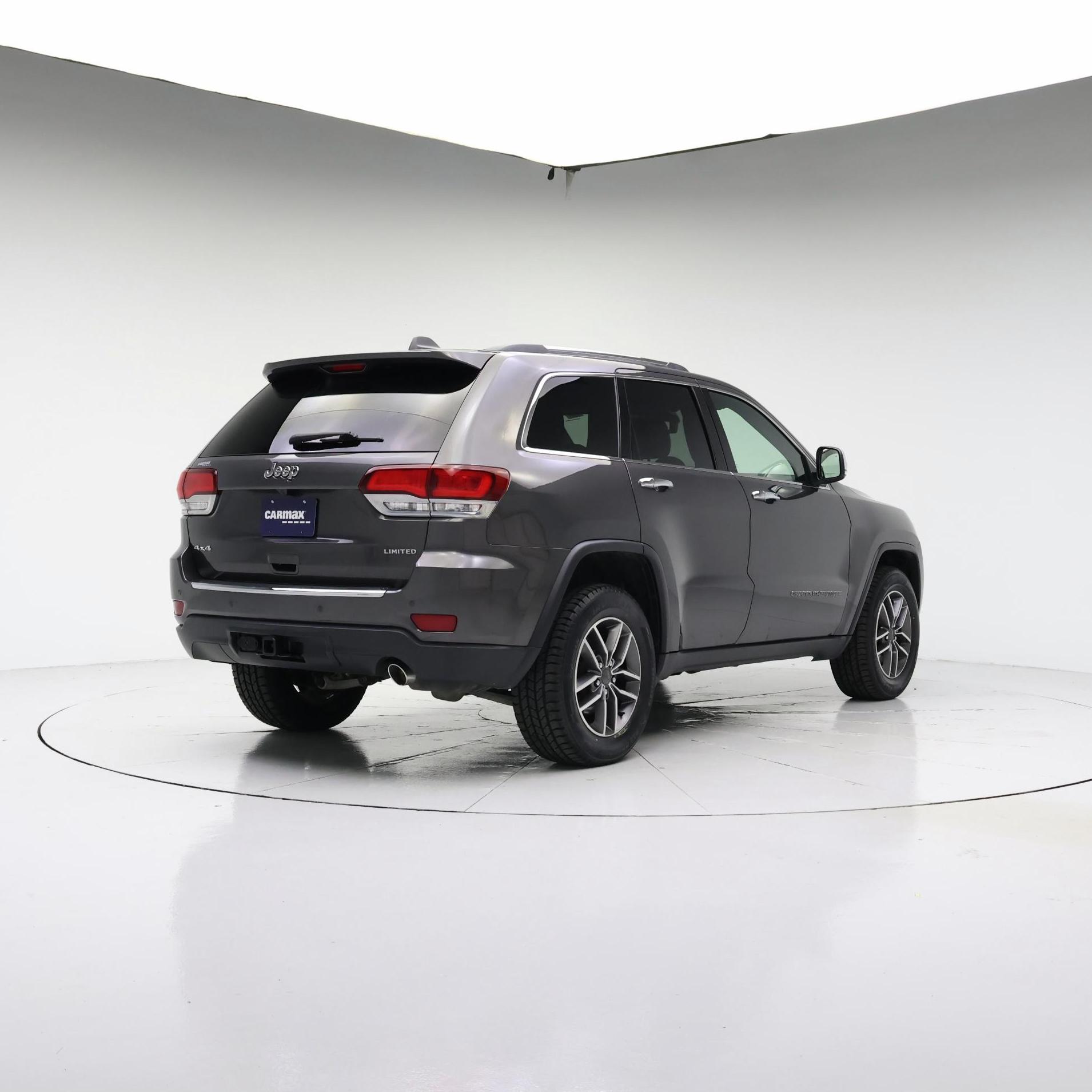 Thumbnail: 2020 Jeep Grand Cherokee - 8