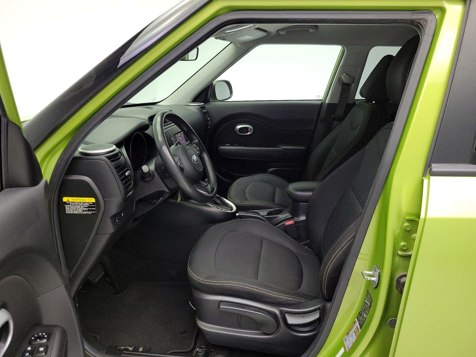 Thumbnail: 2016 Kia Soul - 11