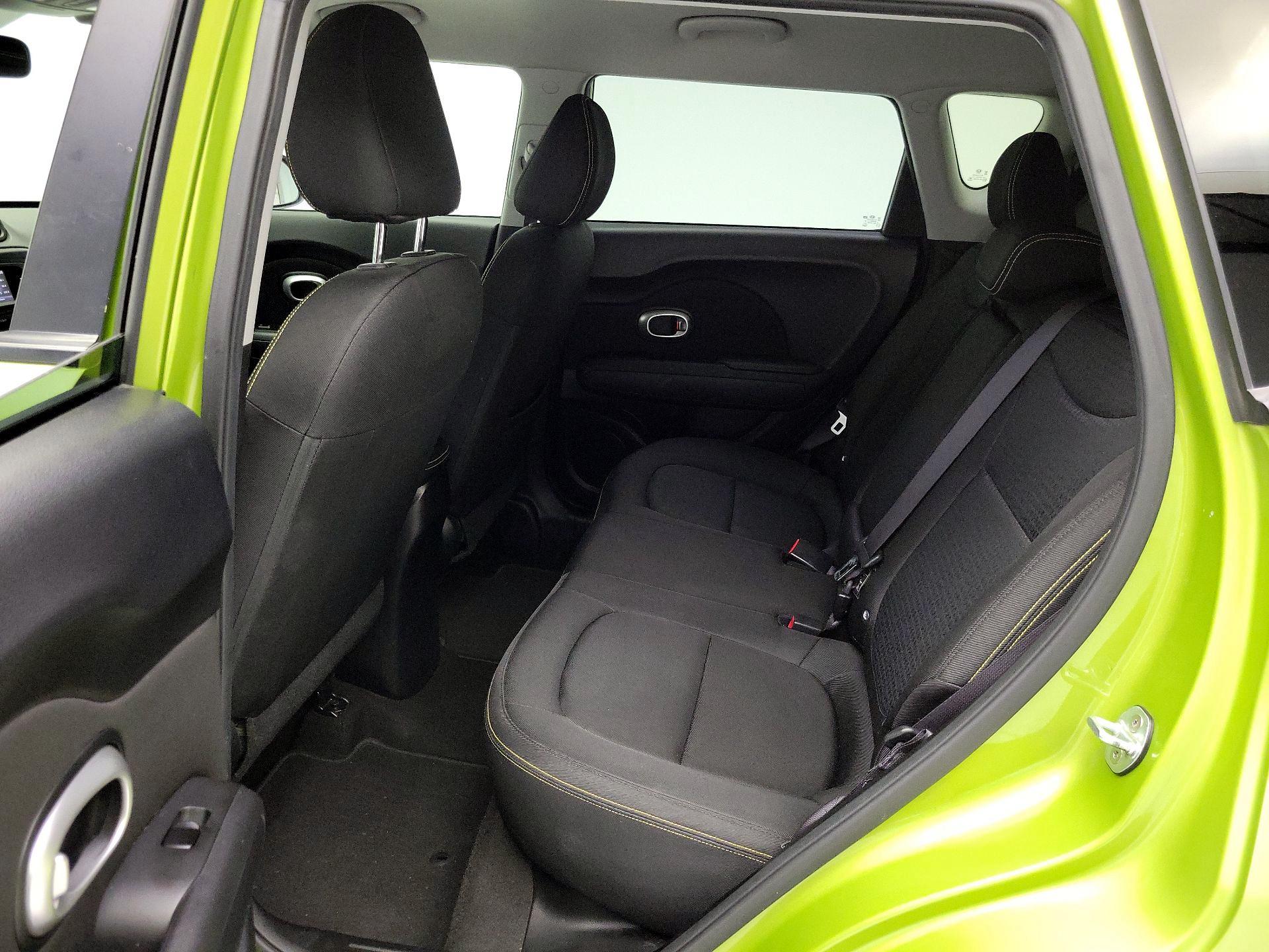 Thumbnail: 2016 Kia Soul - 19