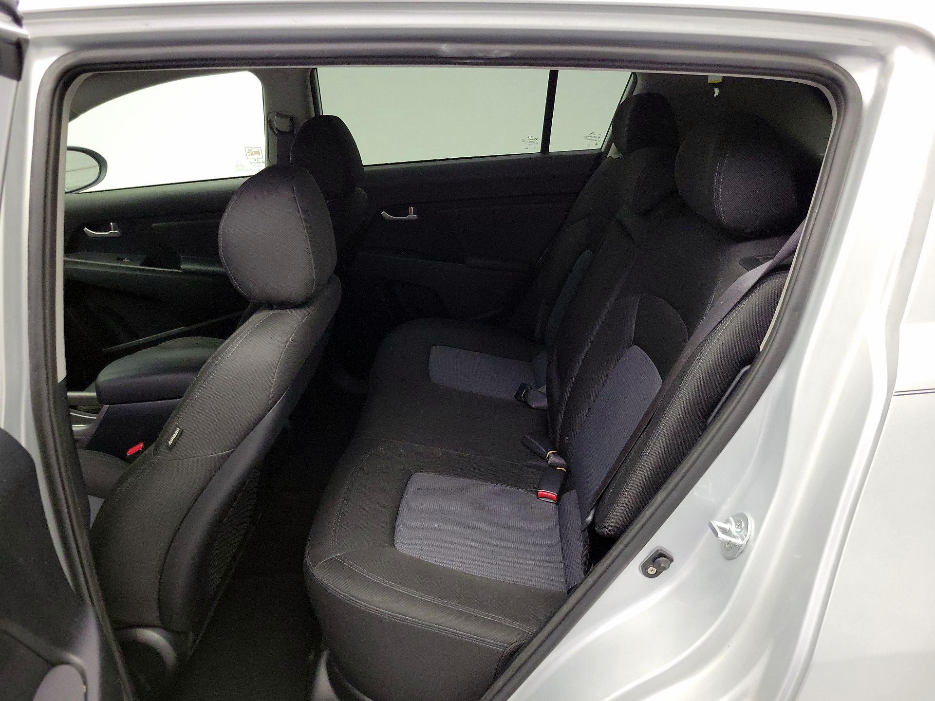 Thumbnail: 2014 Kia Sportage - 18