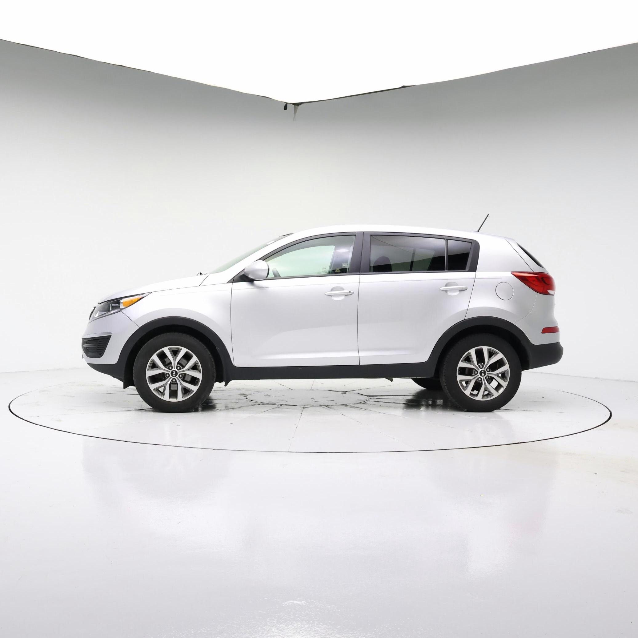 Thumbnail: 2014 Kia Sportage - 3