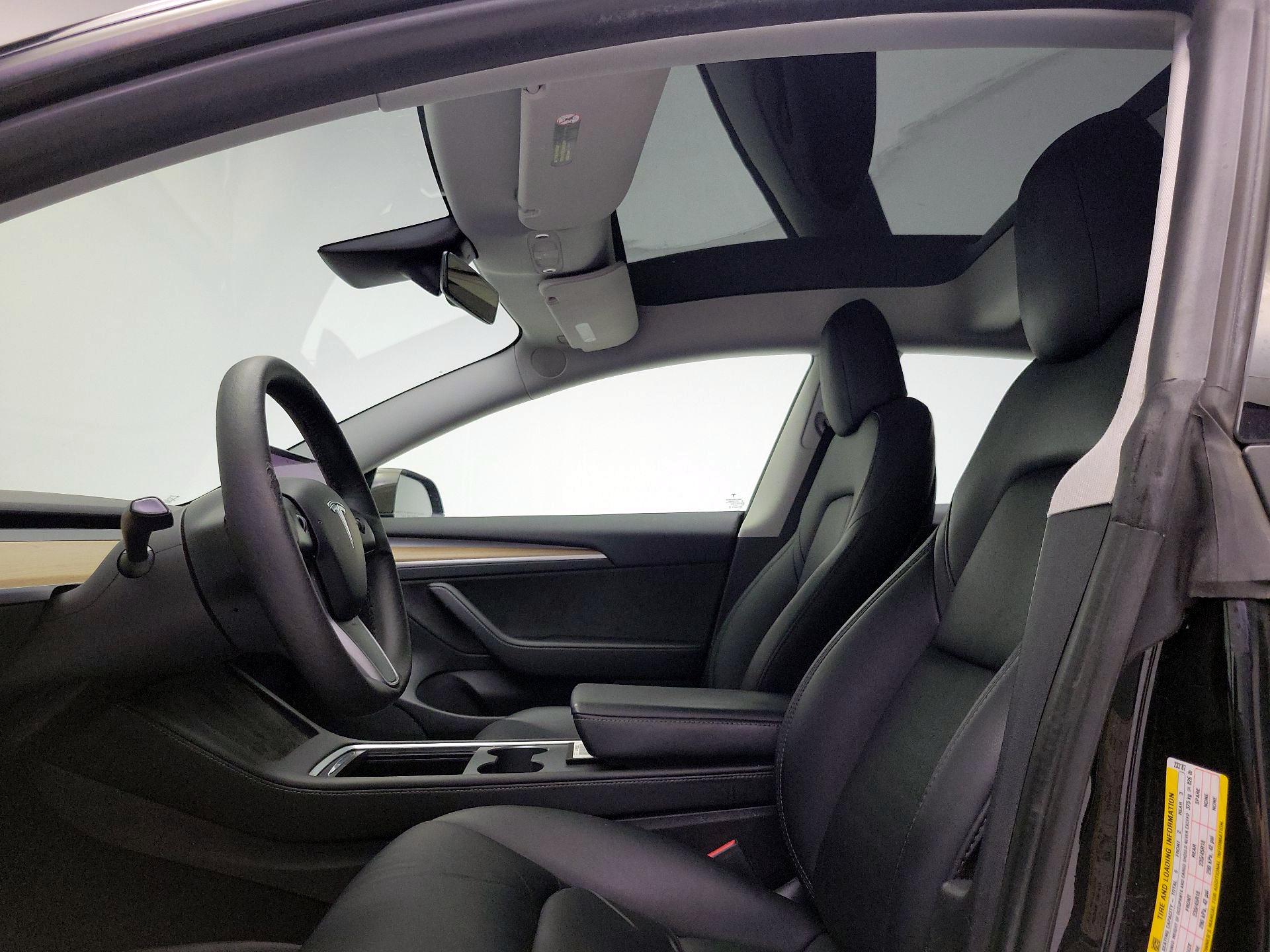 Thumbnail: 2022 Tesla Model 3 - 18