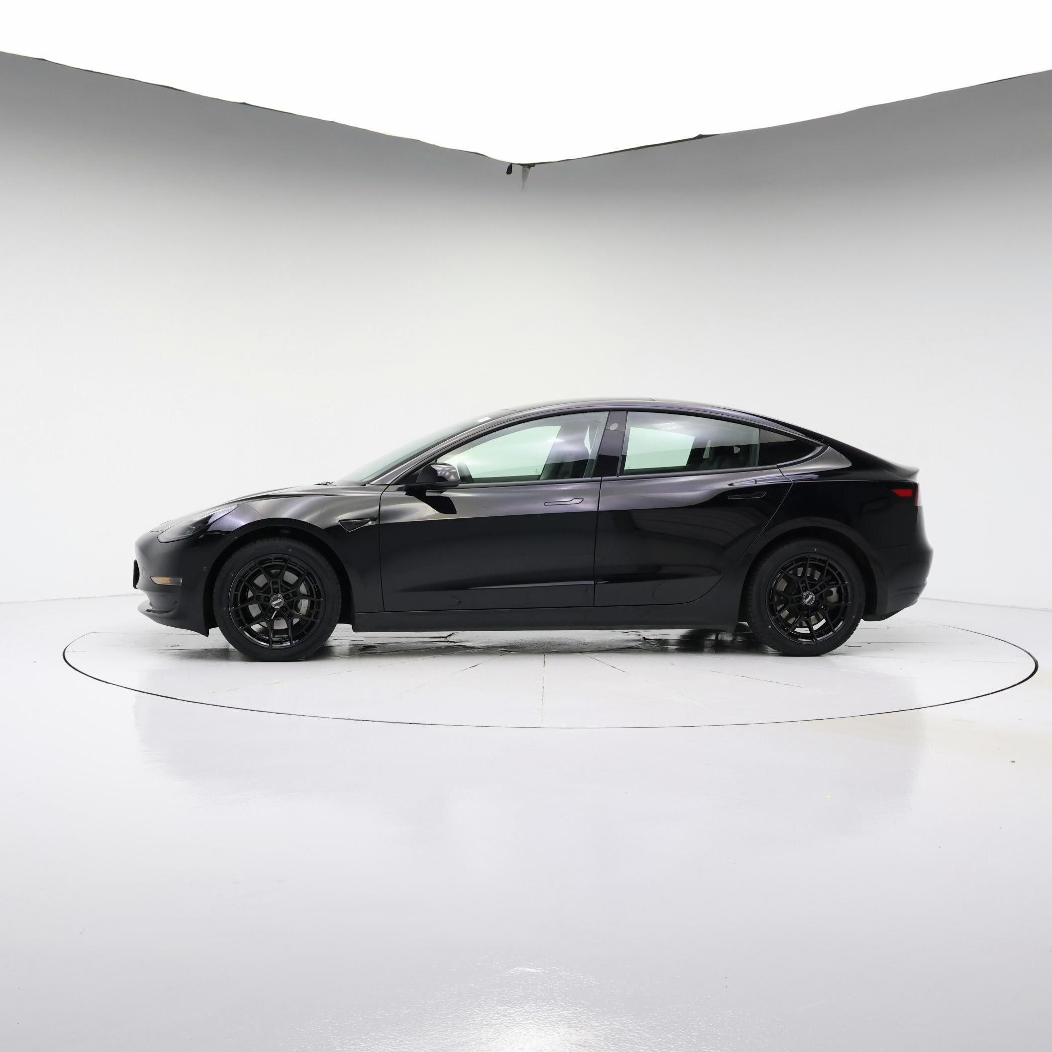Thumbnail: 2022 Tesla Model 3 - 3