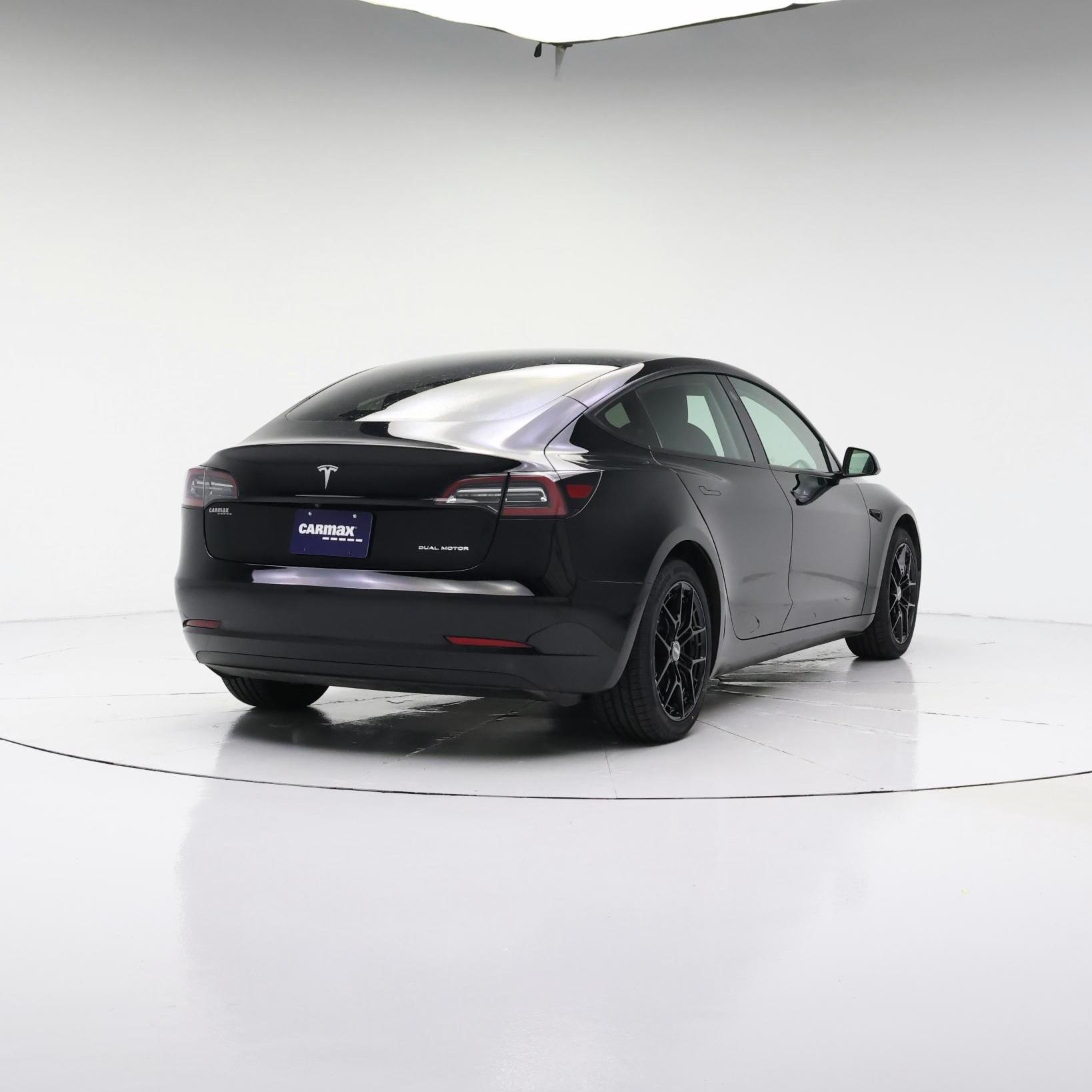 Thumbnail: 2022 Tesla Model 3 - 8