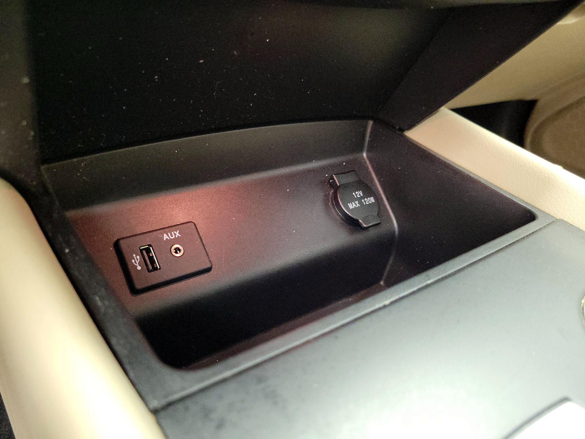Thumbnail: 2016 Nissan Altima - 18