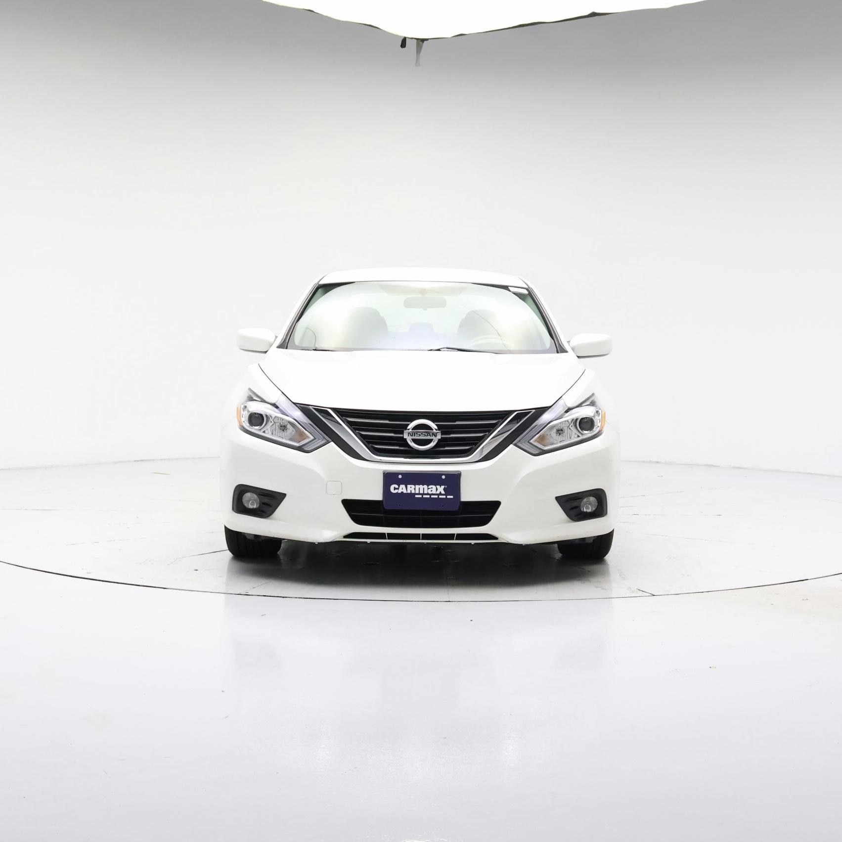Thumbnail: 2016 Nissan Altima - 5