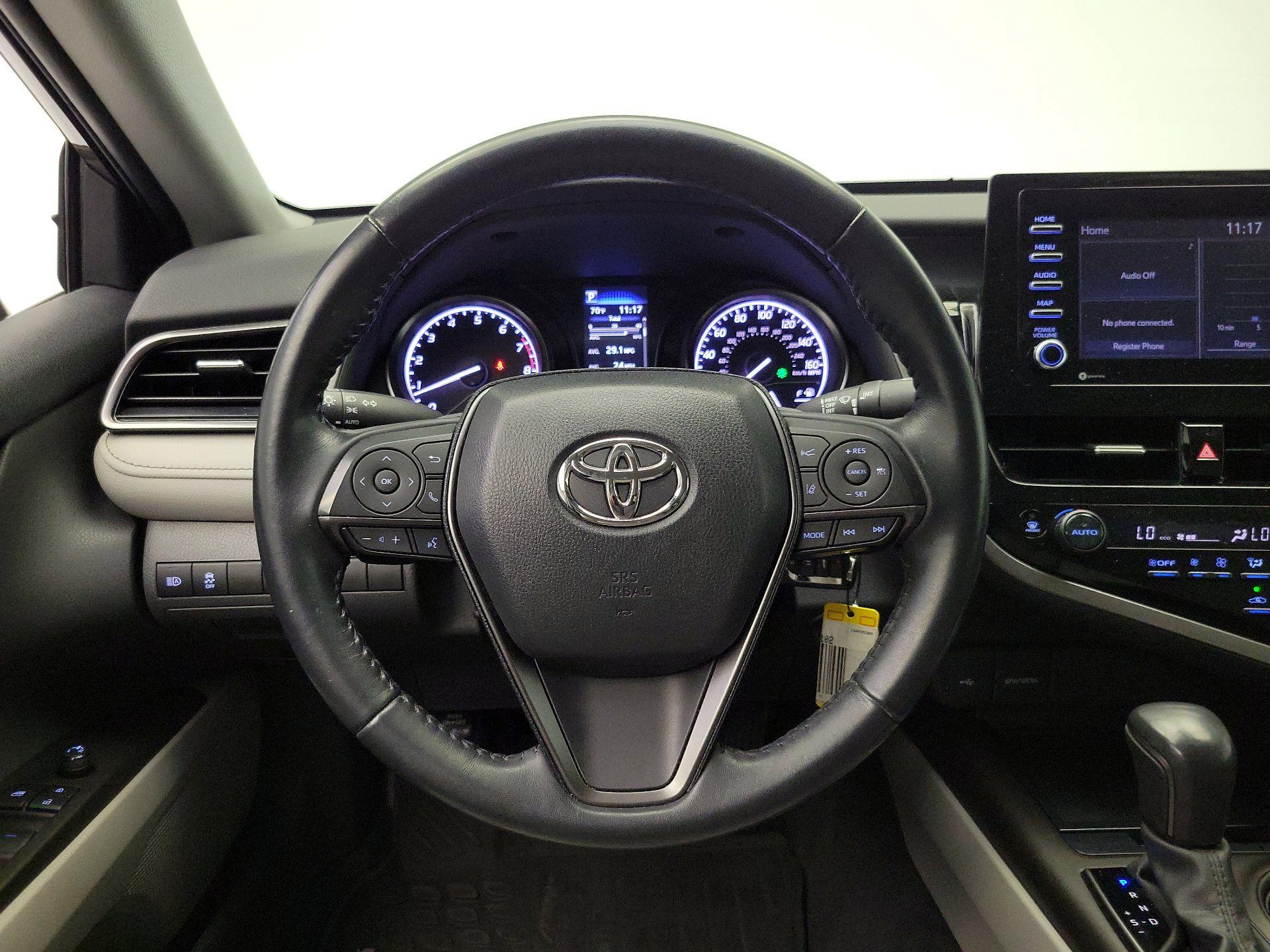 Thumbnail: 2022 Toyota Camry - 10