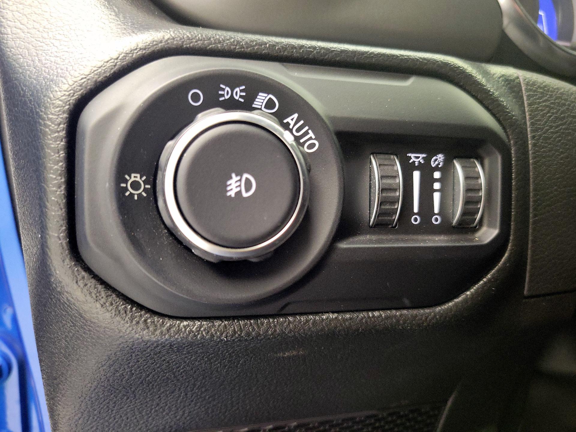 Thumbnail: 2022 Jeep Wrangler - 13