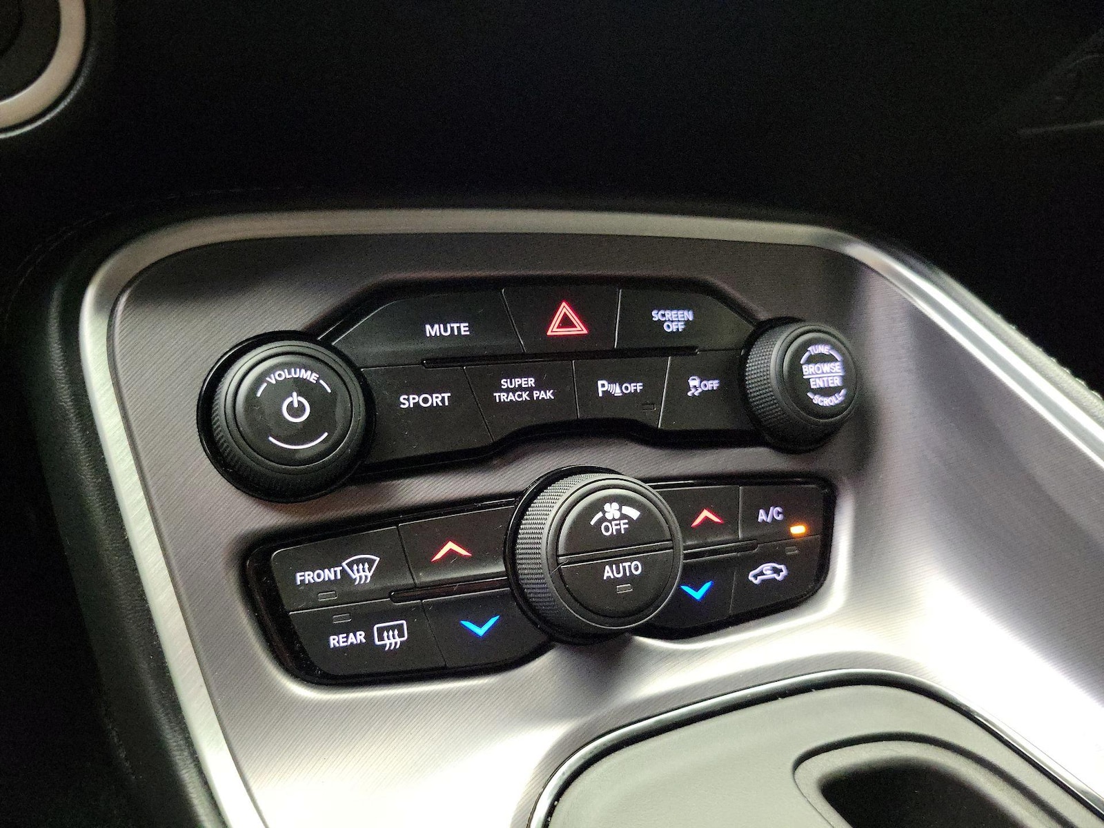2021 Dodge Challenger R/T - Photo 18