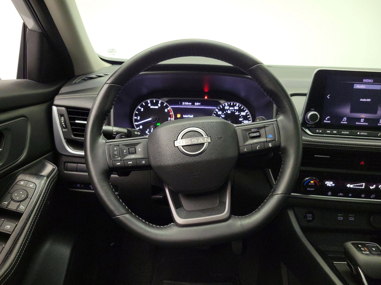 2025 Nissan Rogue SV - Photo 11