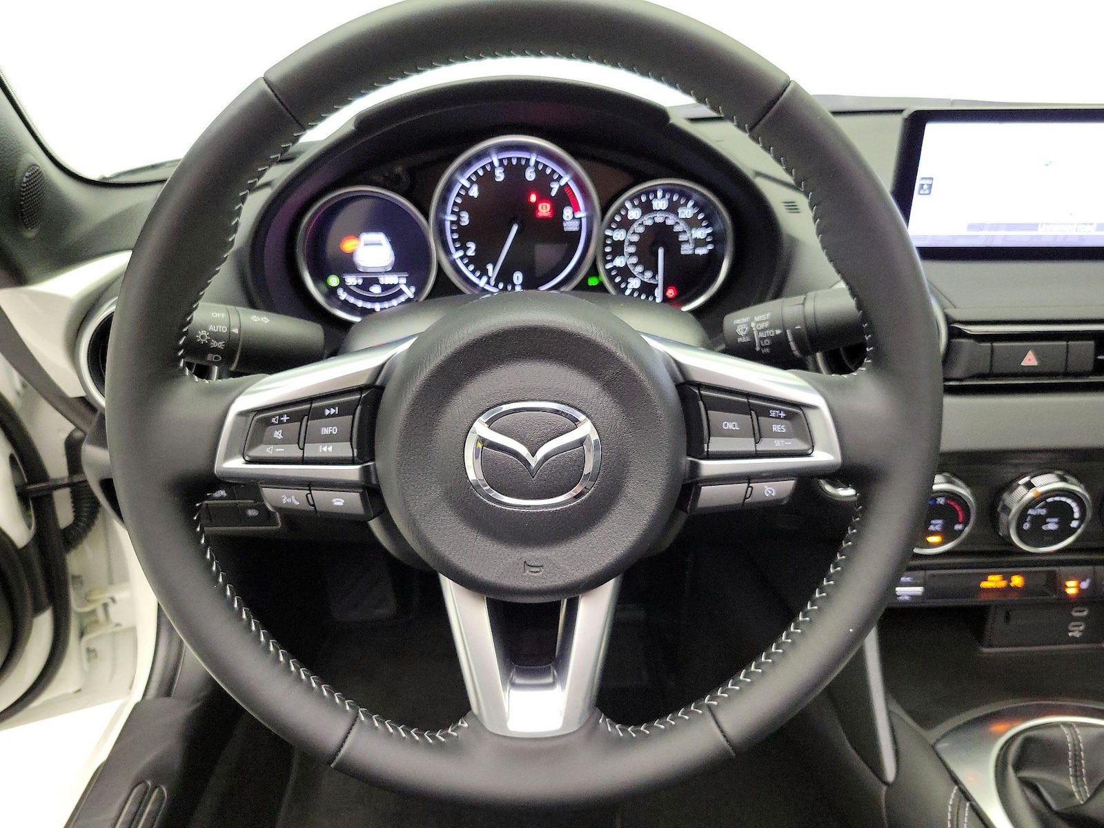 2024 Mazda MX-5 Miata RF Grand Touring - Photo 11