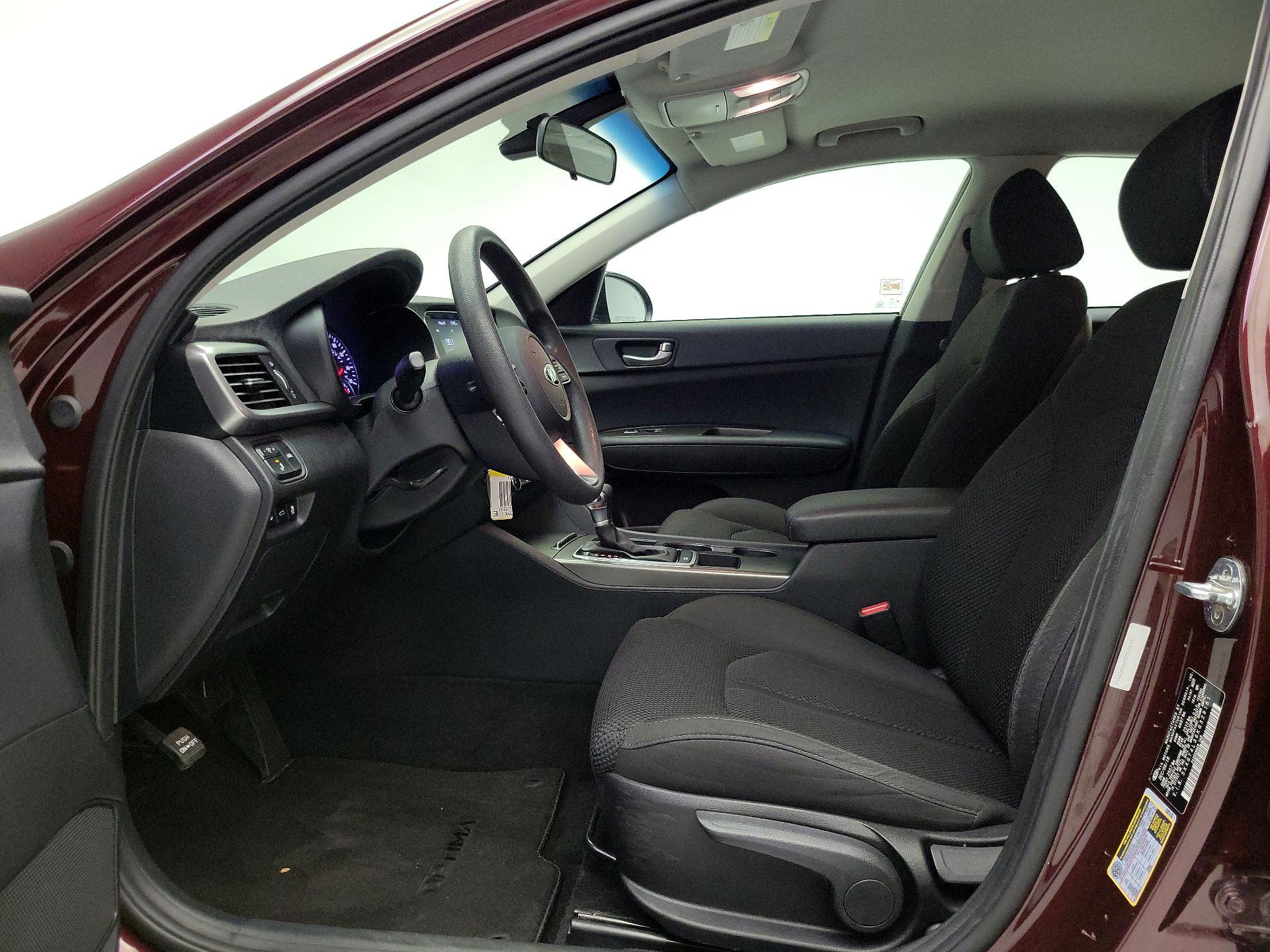 Thumbnail: 2019 Kia Optima - 9