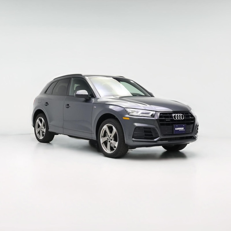 2020 Audi Q5 Titanium Premium Plus