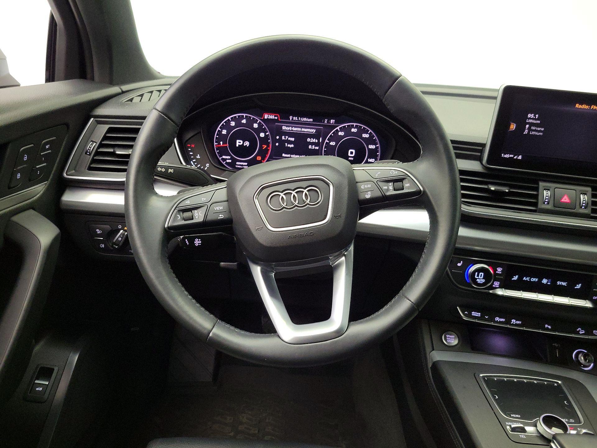 Thumbnail: 2020 Audi Q5 - 10