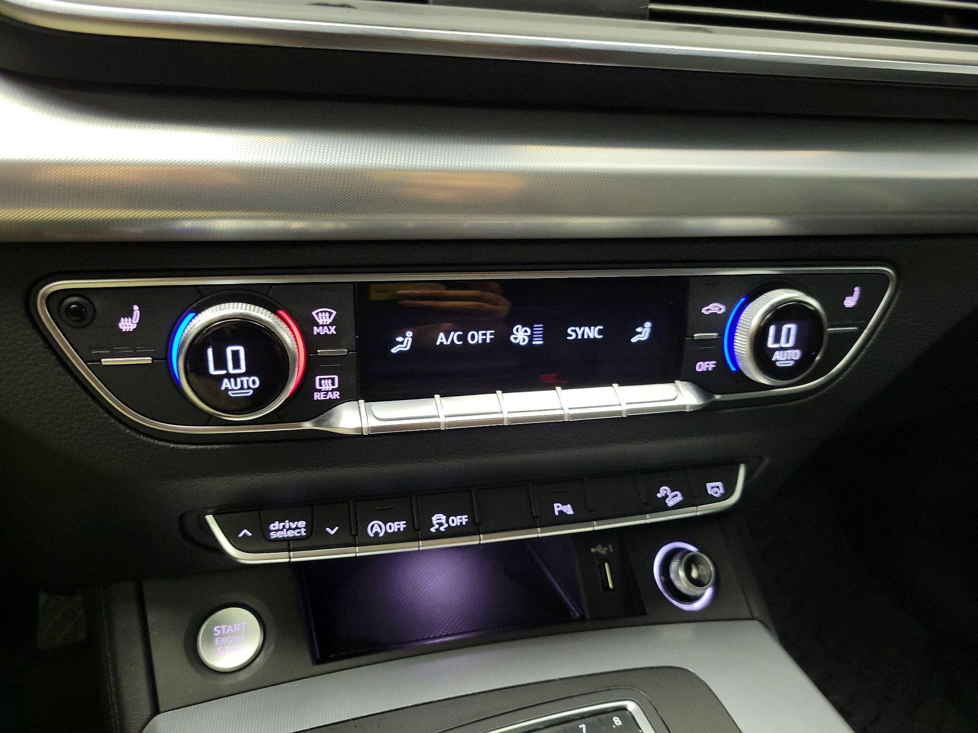 Thumbnail: 2020 Audi Q5 - 17