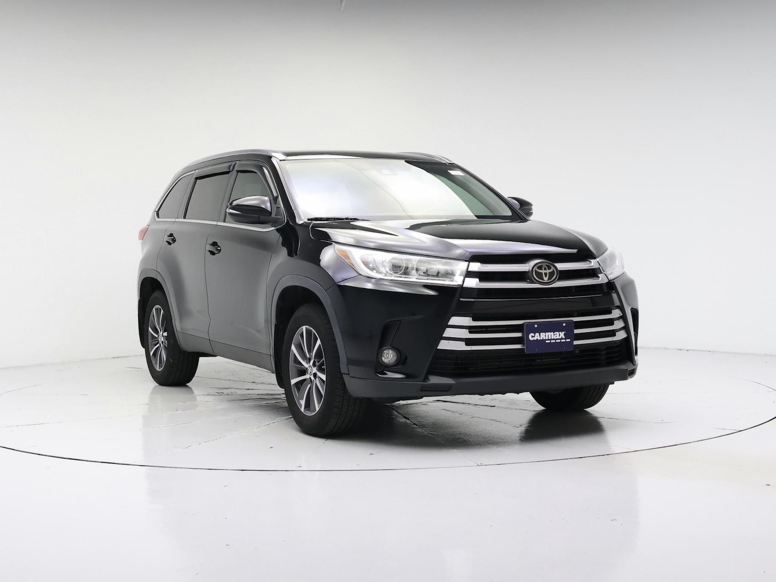 2019 Toyota Highlander XLE - Photo 2