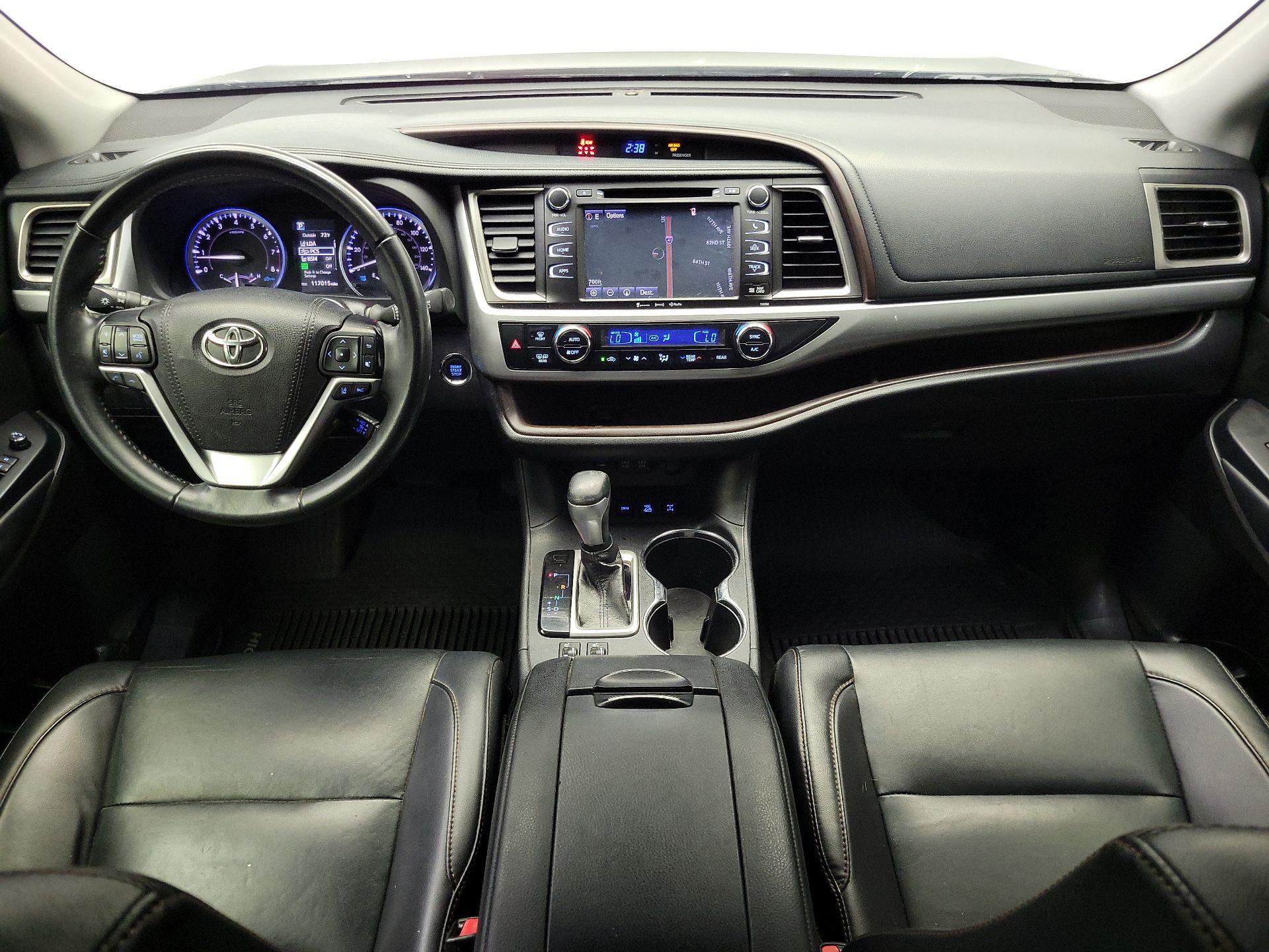 Thumbnail: 2019 Toyota Highlander - 9