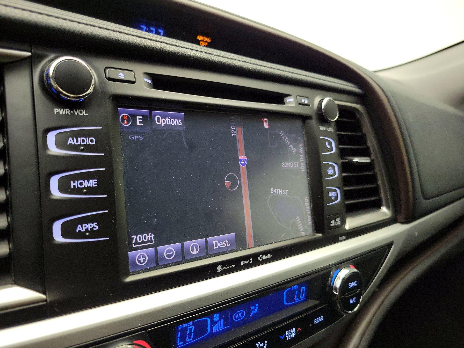 Thumbnail: 2019 Toyota Highlander - 14