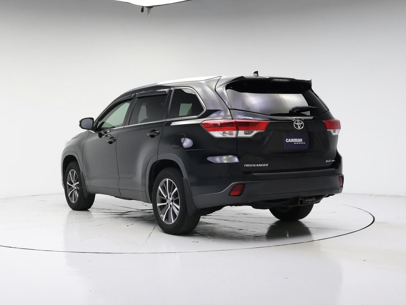 2019 Toyota Highlander XLE - Photo 3
