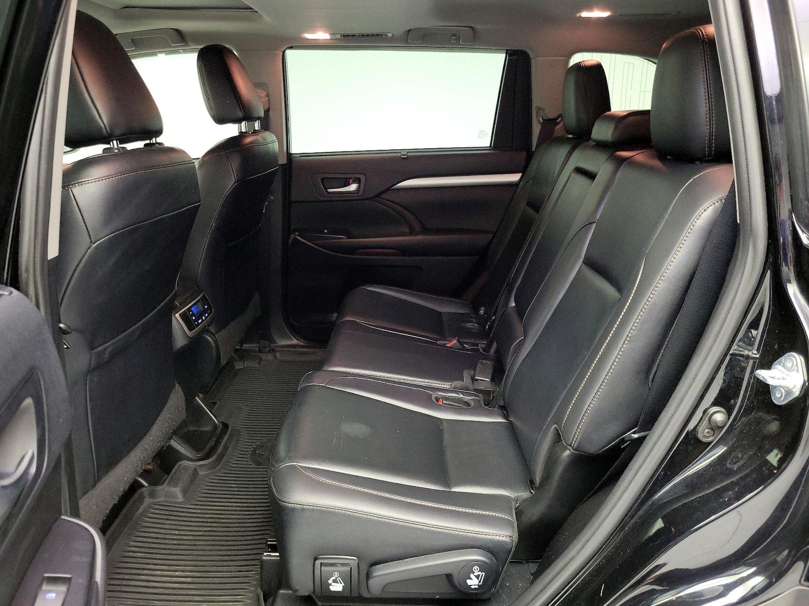2019 Toyota Highlander XLE - Photo 22