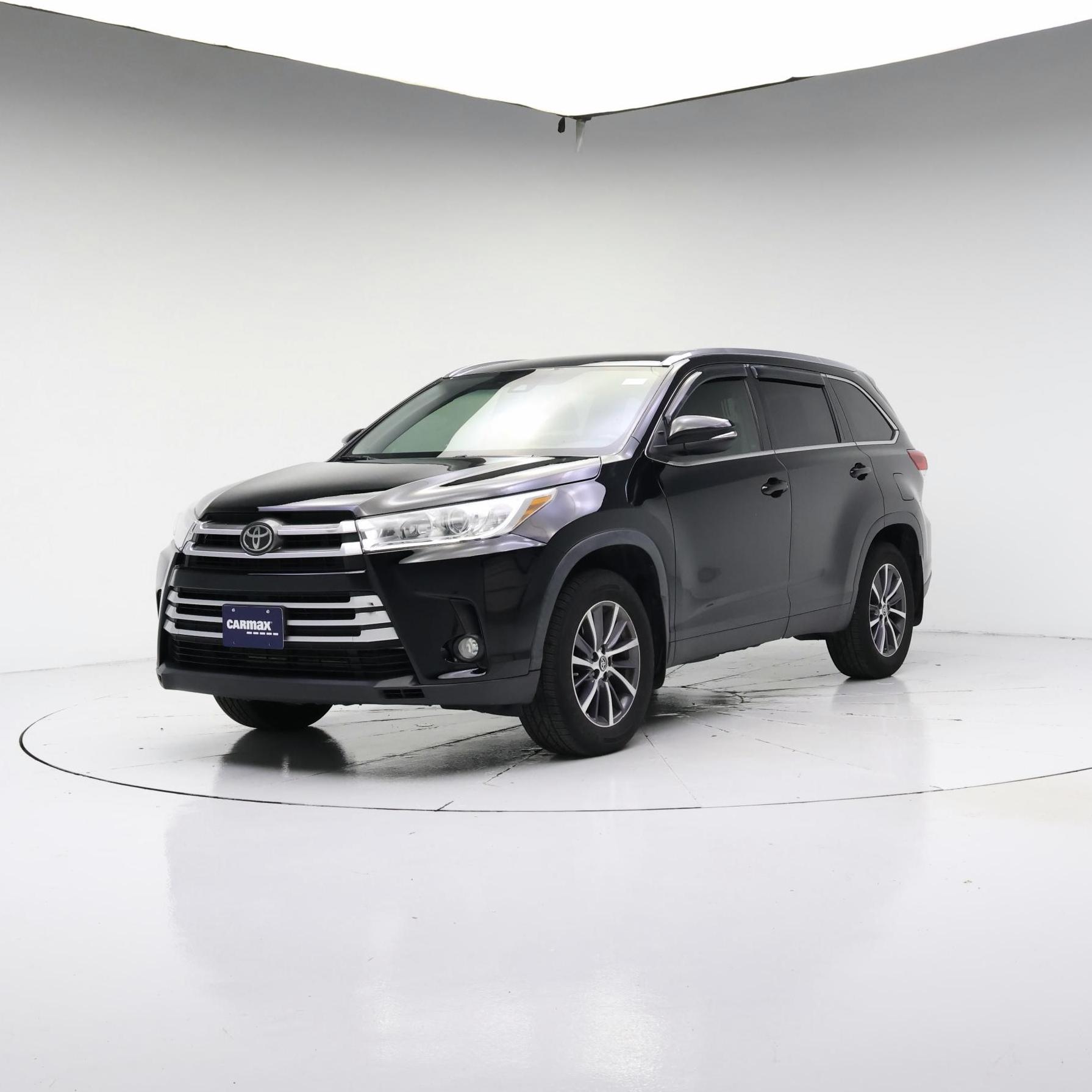 Thumbnail: 2019 Toyota Highlander - 4