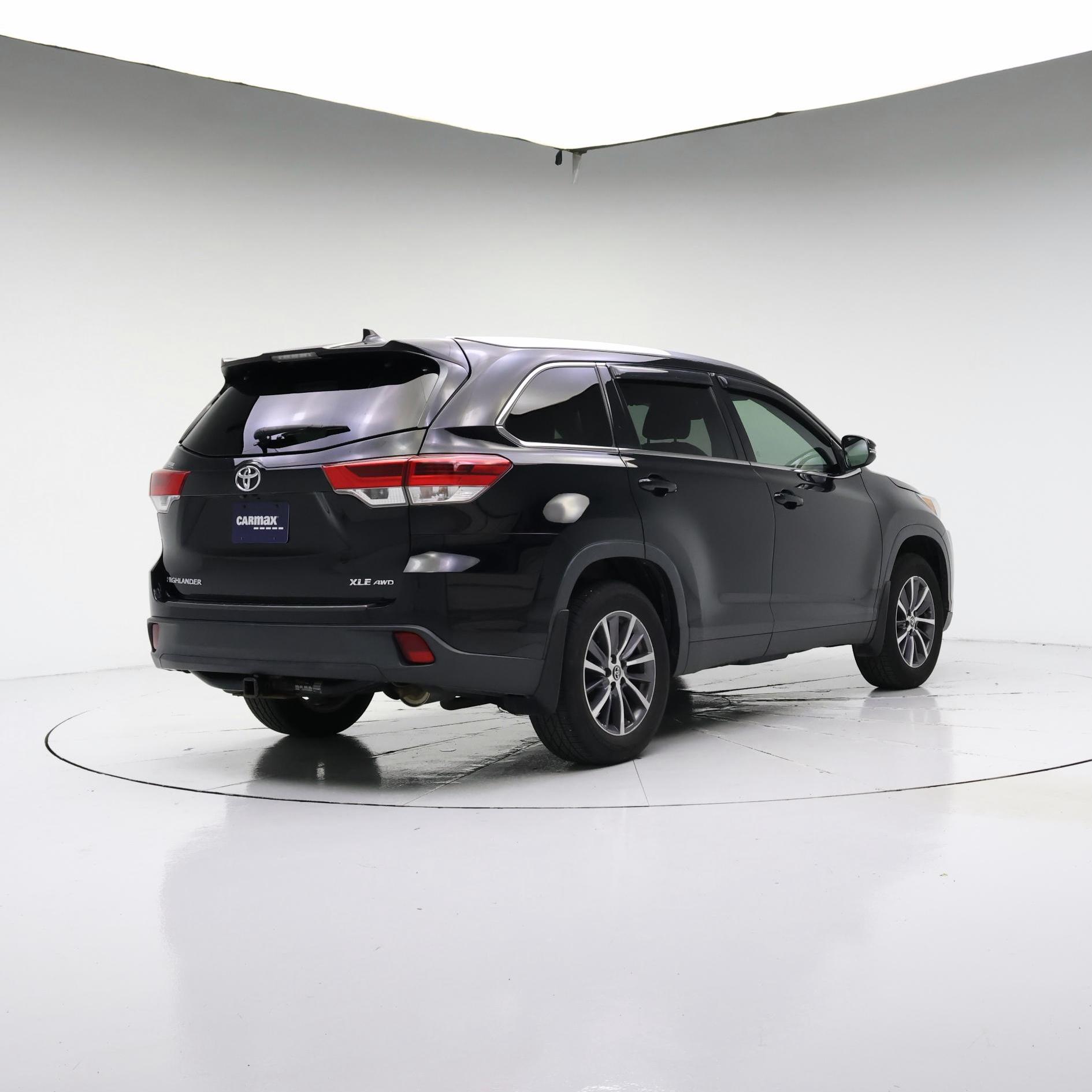Thumbnail: 2019 Toyota Highlander - 8