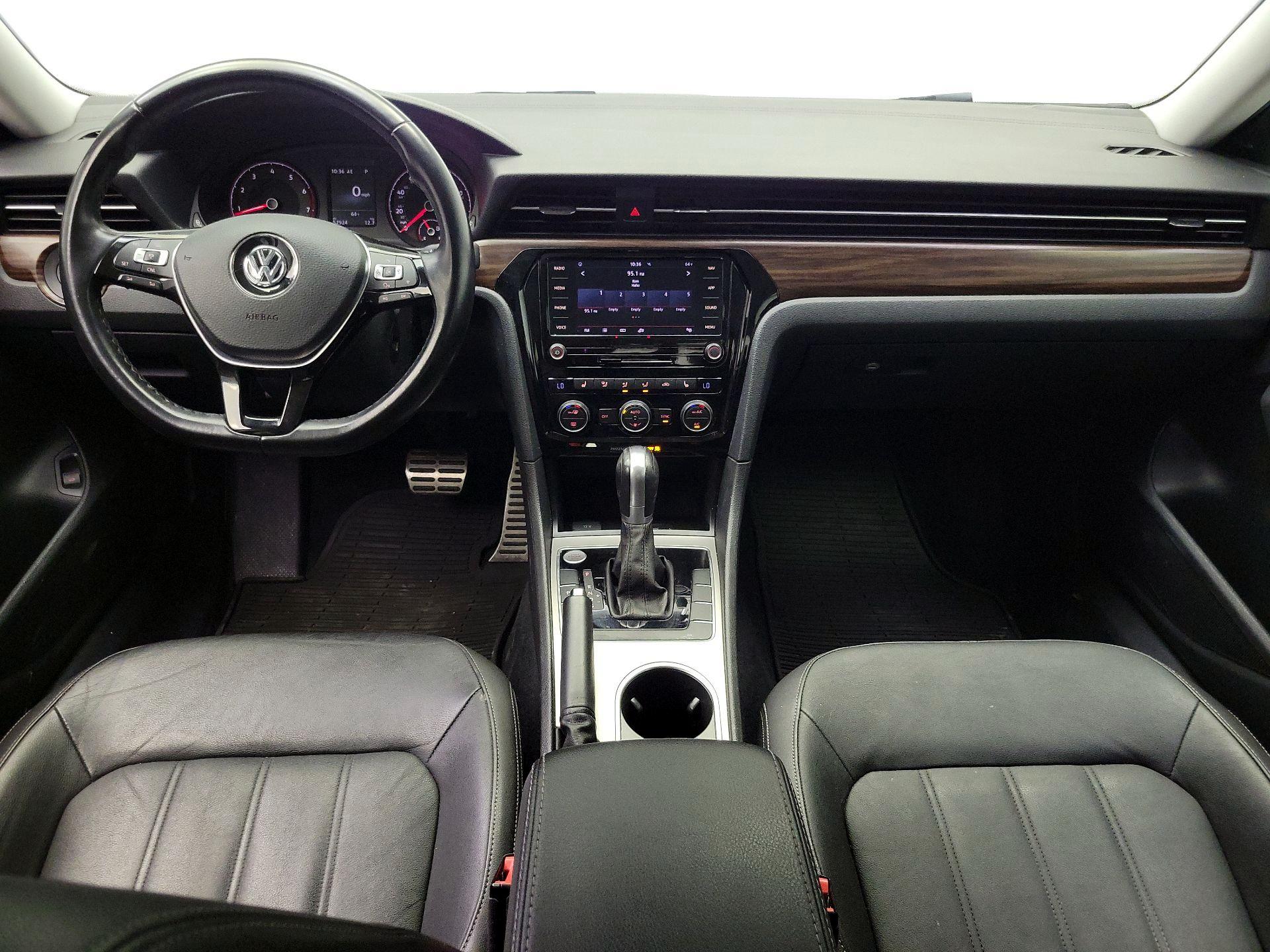 Thumbnail: 2020 Volkswagen Passat - 9