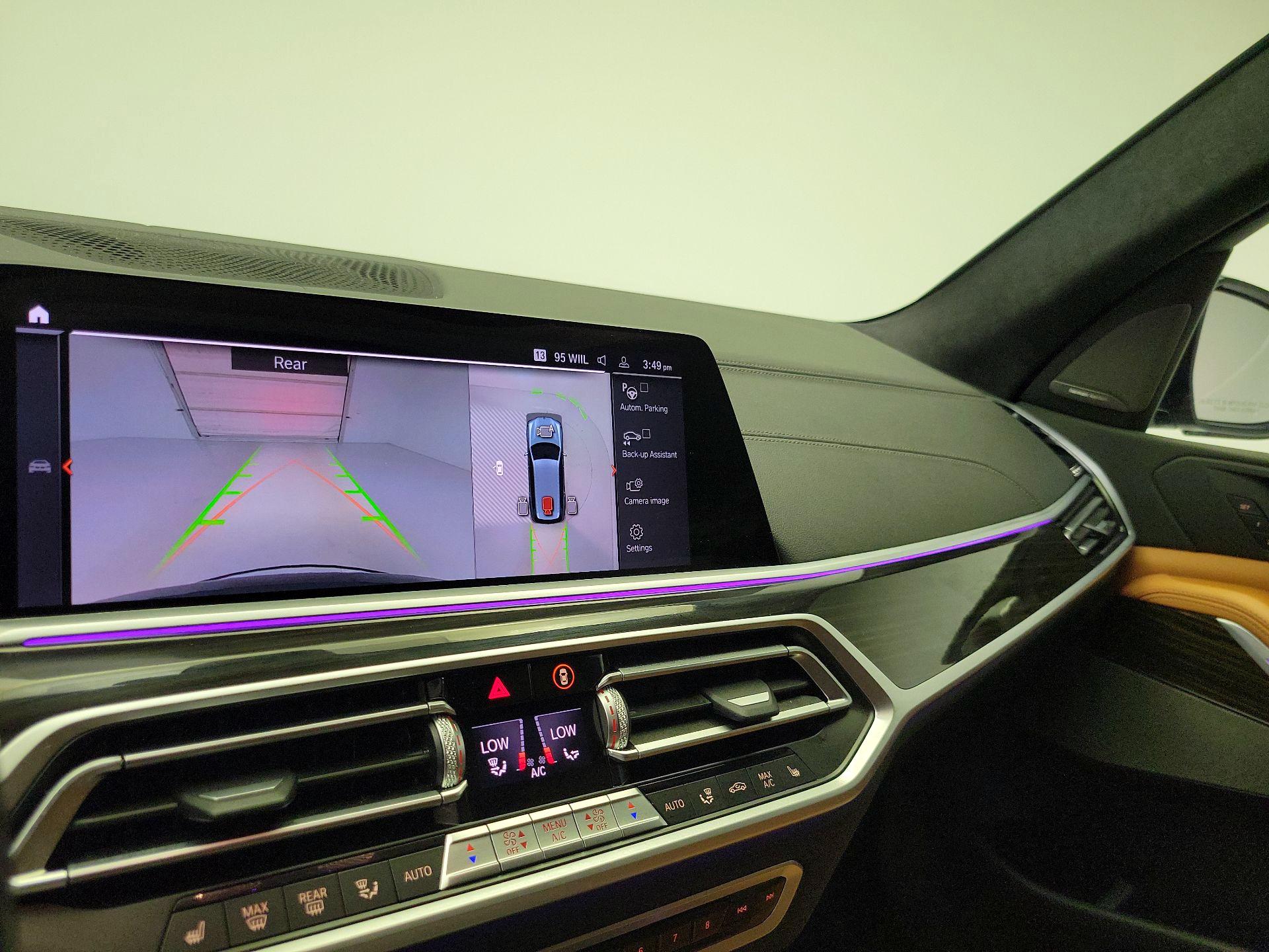 Thumbnail: 2021 BMW X7 - 15