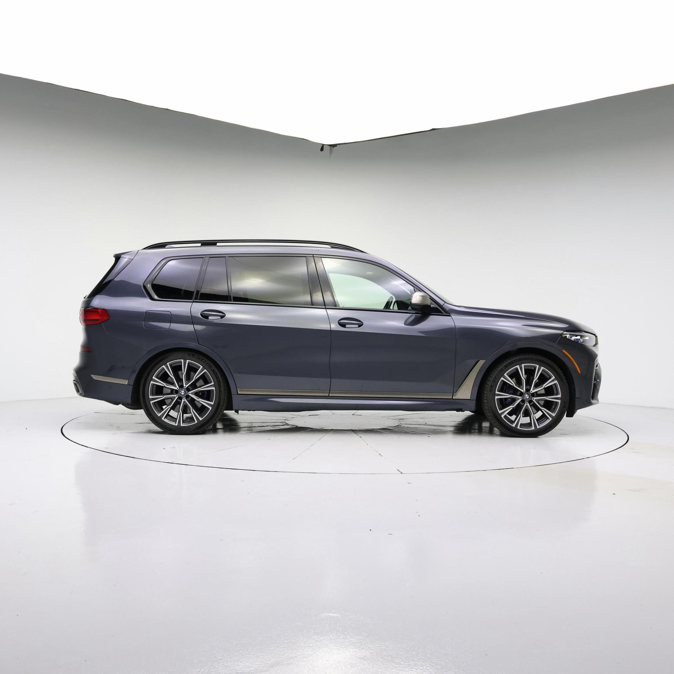 Thumbnail: 2021 BMW X7 - 7
