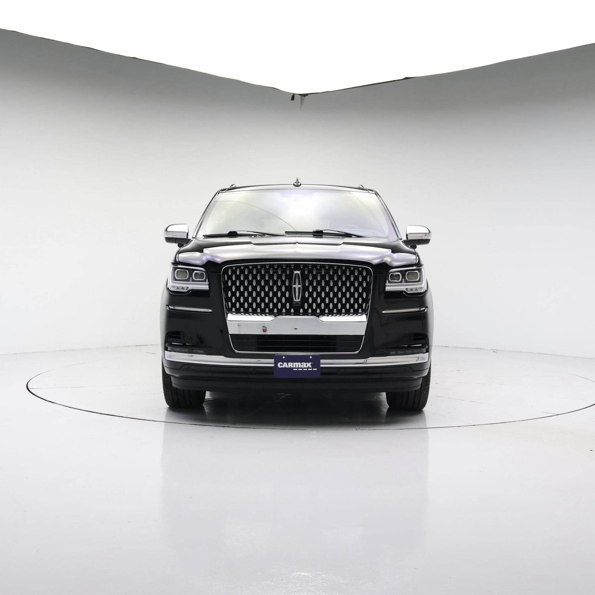 Thumbnail: 2023 Lincoln Navigator L - 5