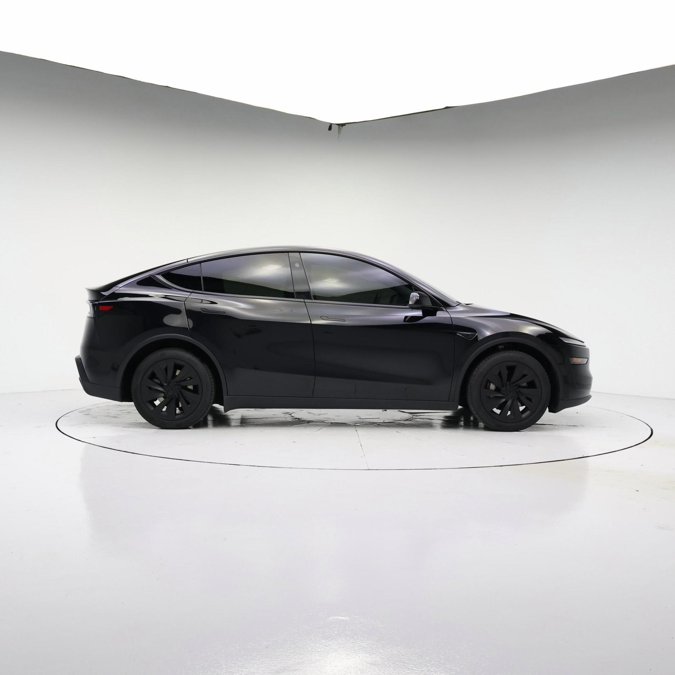 Thumbnail: 2026 Tesla Model Y - 3
