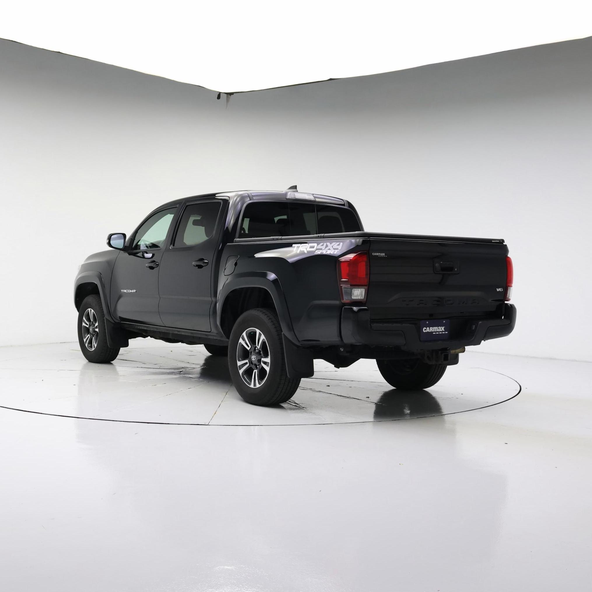 Thumbnail: 2018 Toyota Tacoma - 2