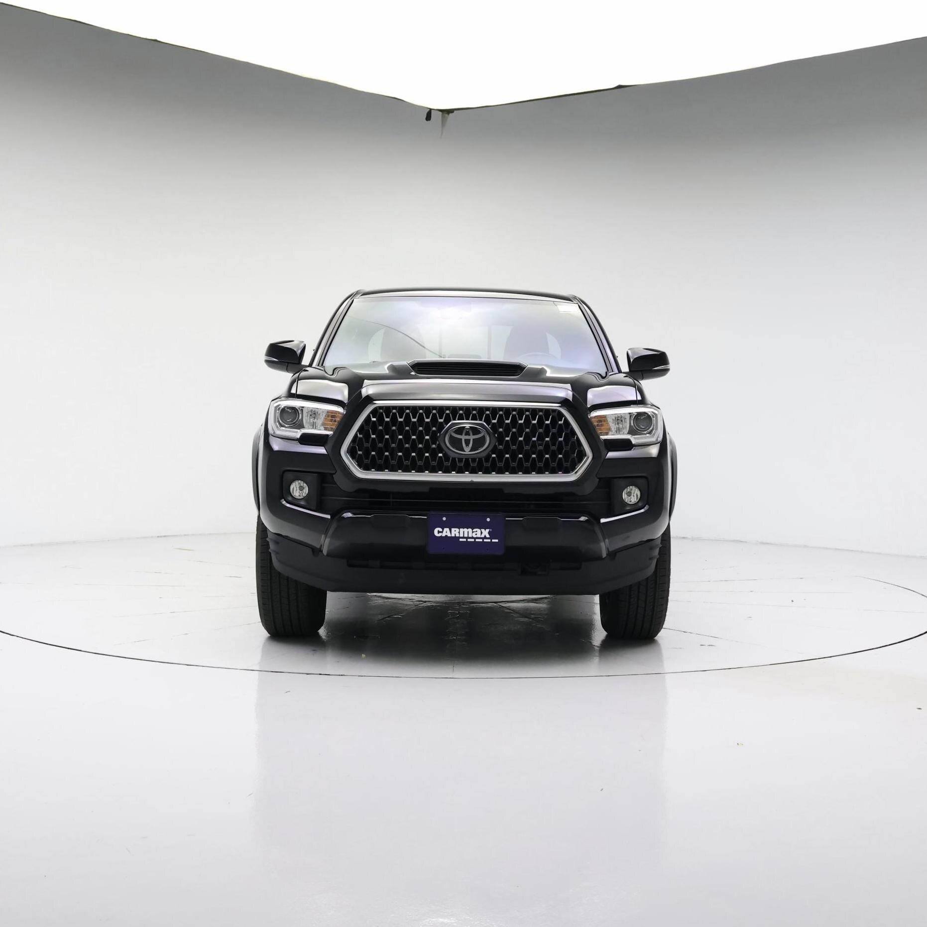 Thumbnail: 2018 Toyota Tacoma - 5