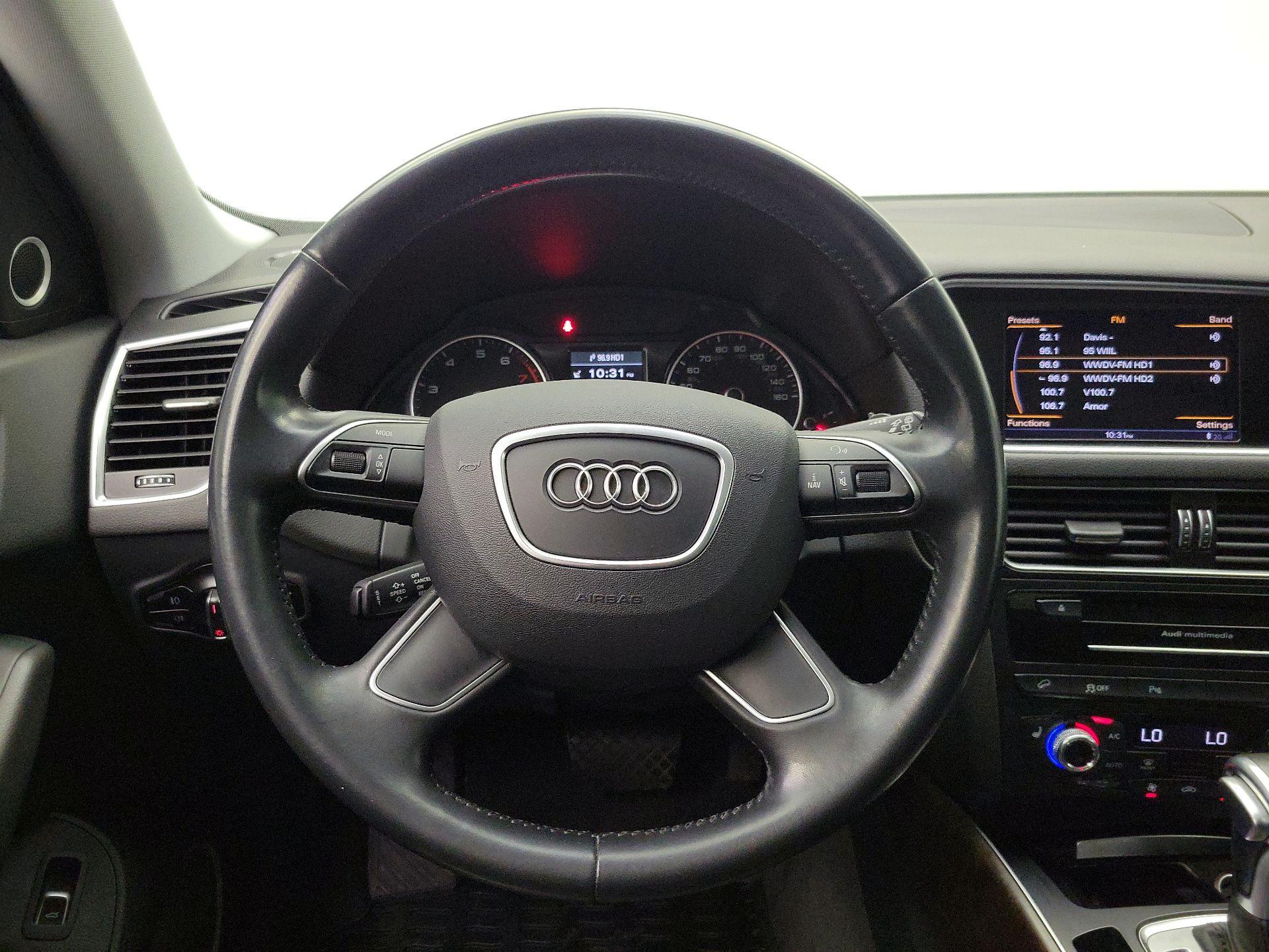 Thumbnail: 2016 Audi Q5 - 10