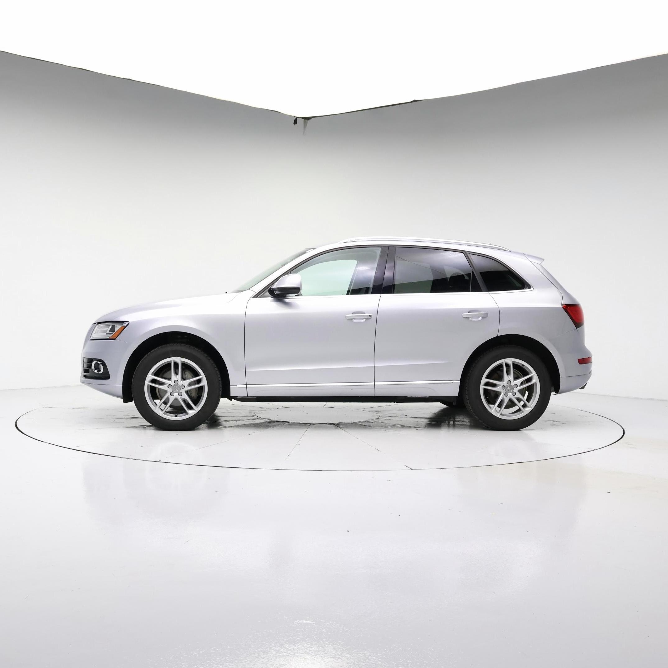Thumbnail: 2016 Audi Q5 - 3