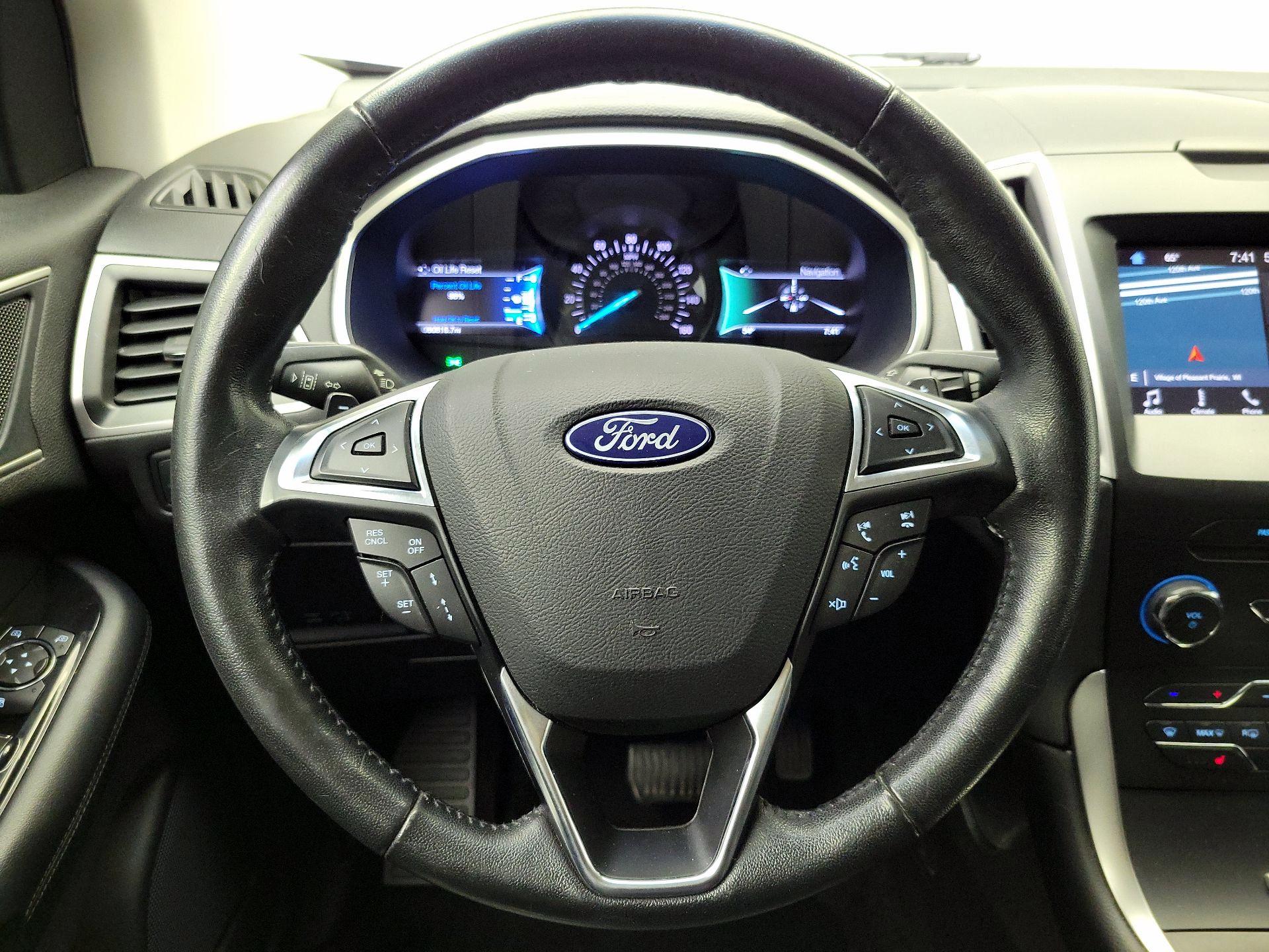 Thumbnail: 2018 Ford Edge - 10