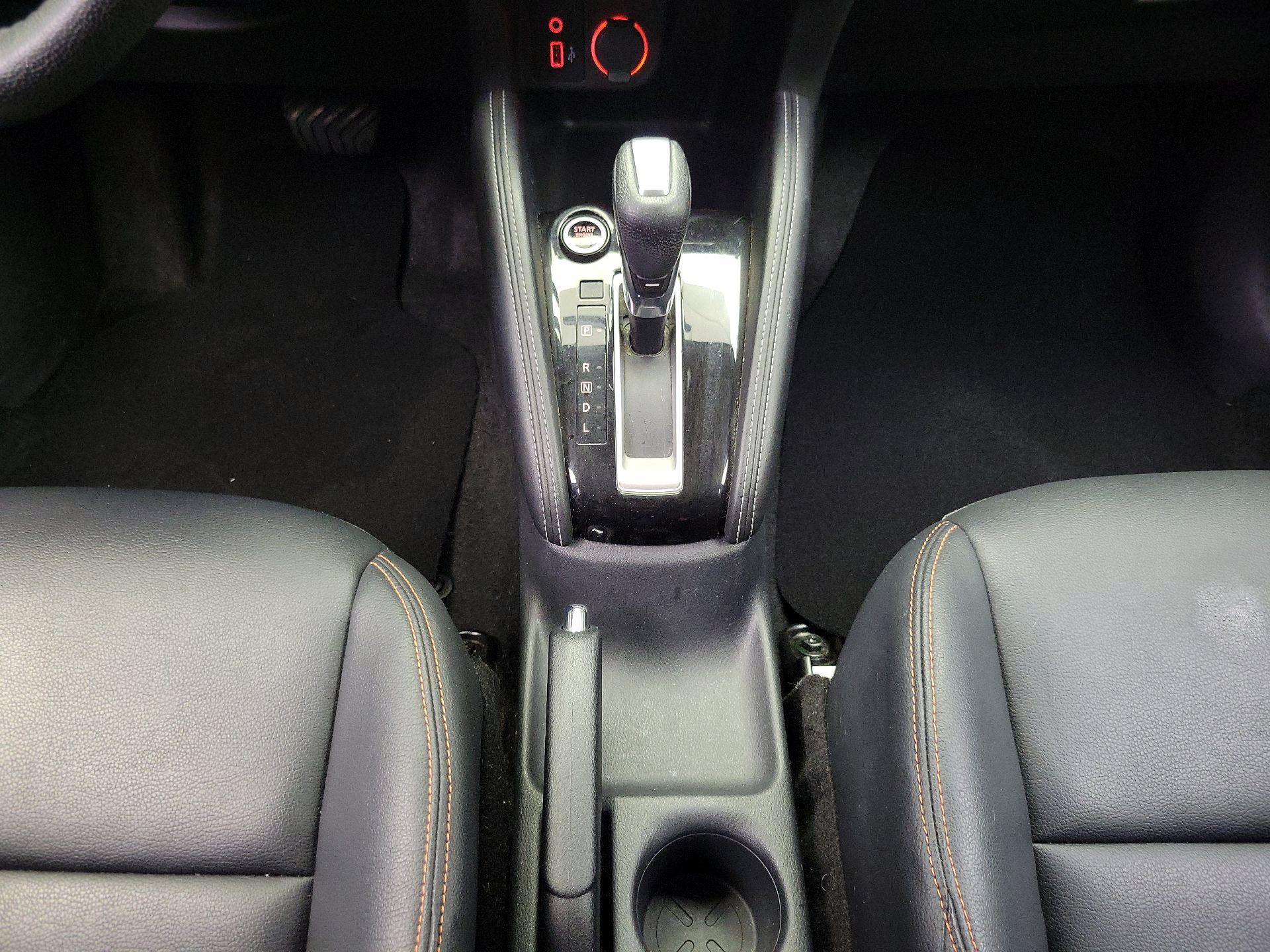 Thumbnail: 2019 Nissan Kicks - 17