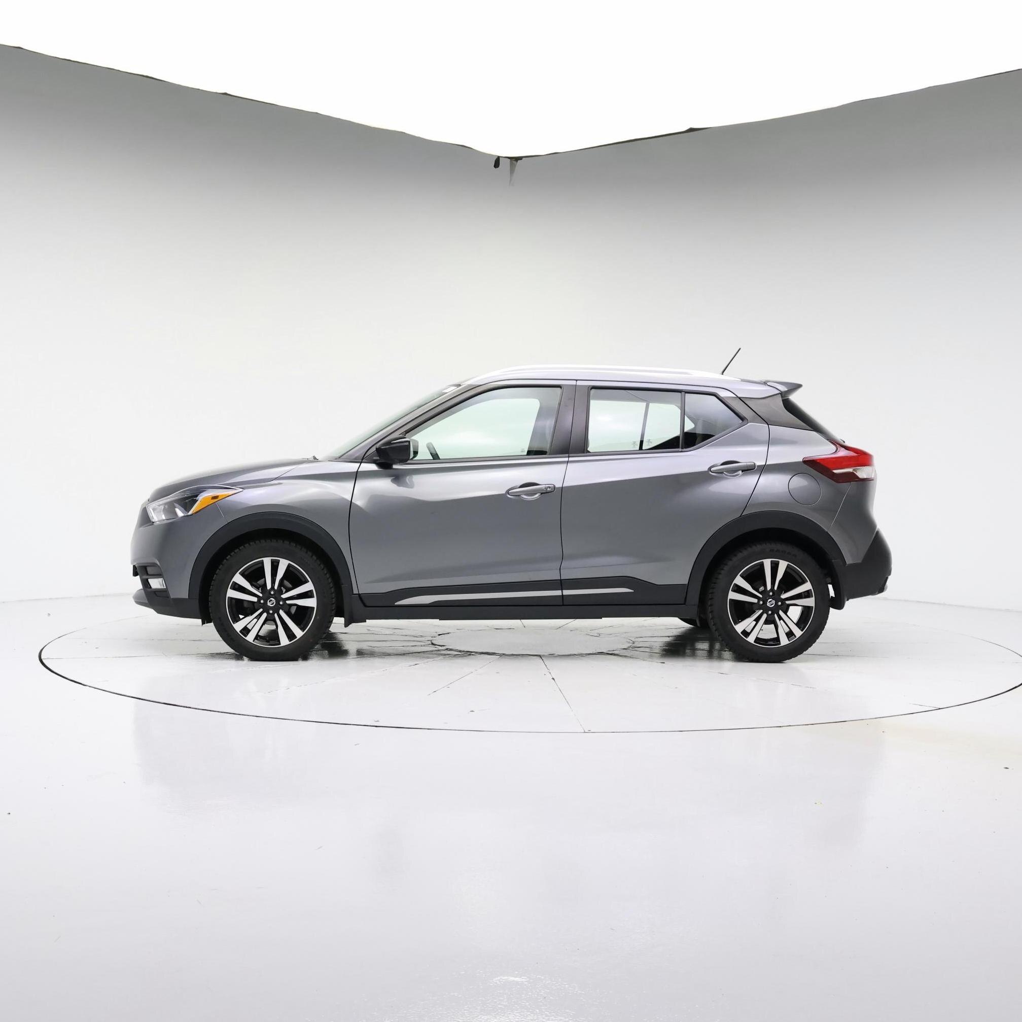 Thumbnail: 2019 Nissan Kicks - 3