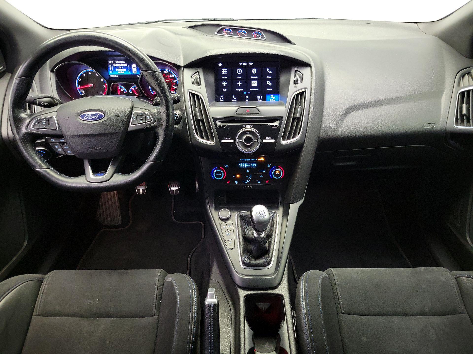 Thumbnail: 2017 Ford Focus - 9