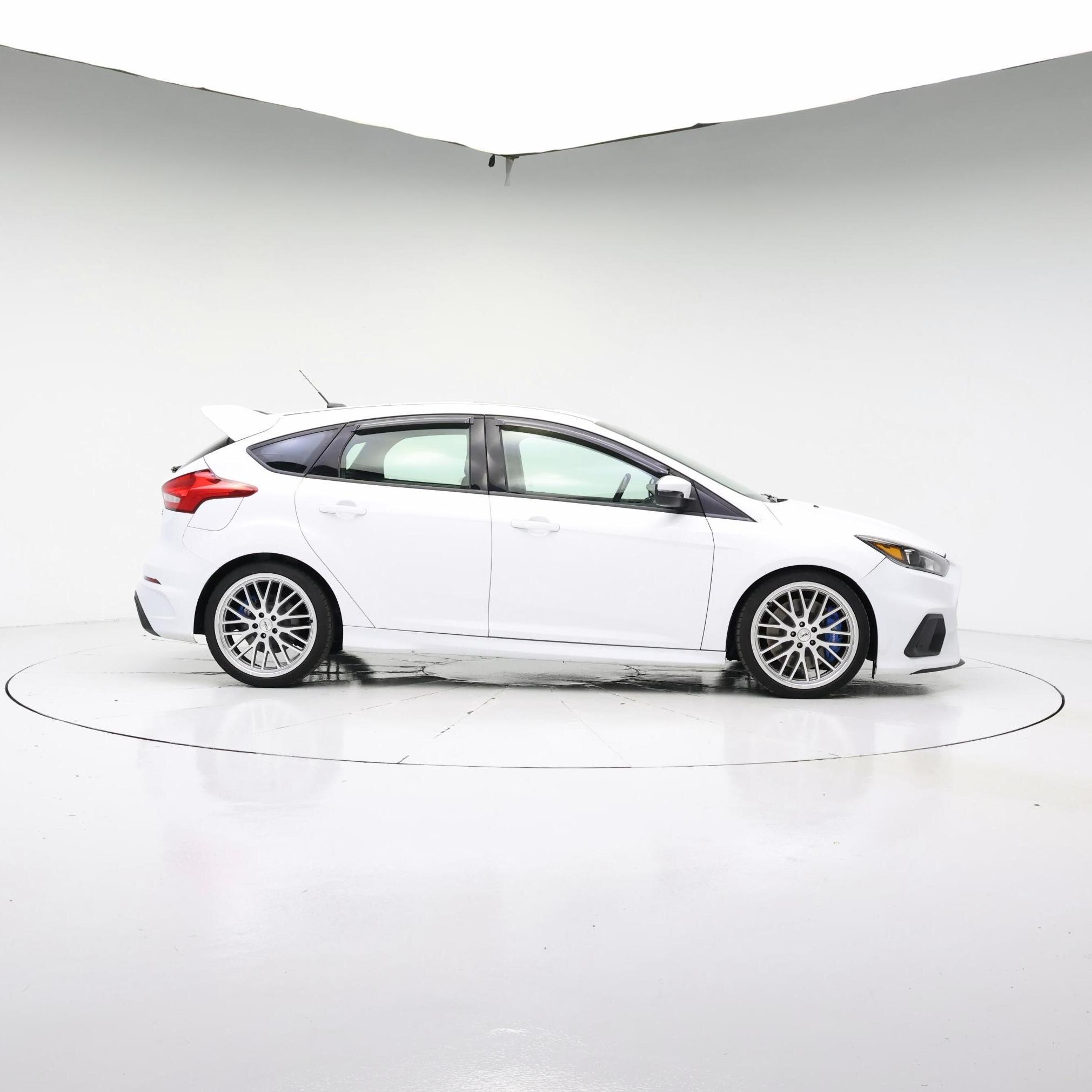 Thumbnail: 2017 Ford Focus - 7