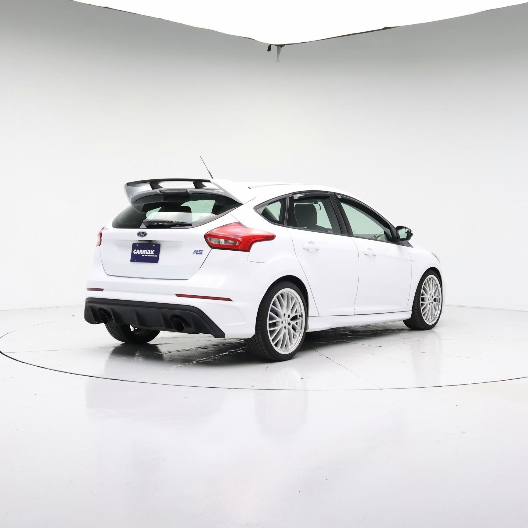 Thumbnail: 2017 Ford Focus - 8