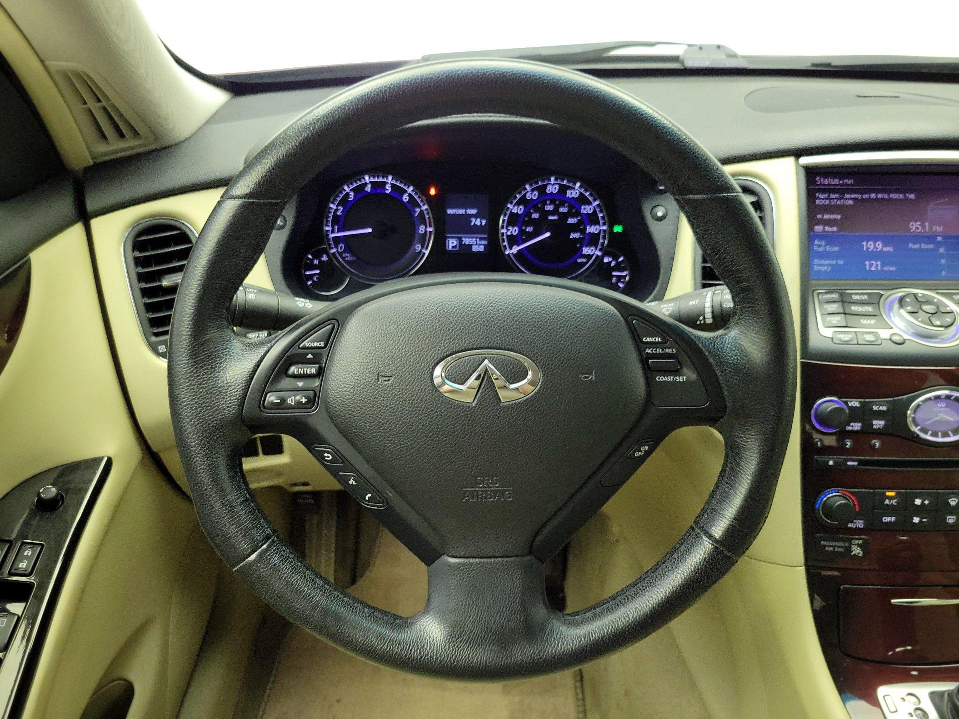 Thumbnail: 2016 INFINITI QX50 - 10