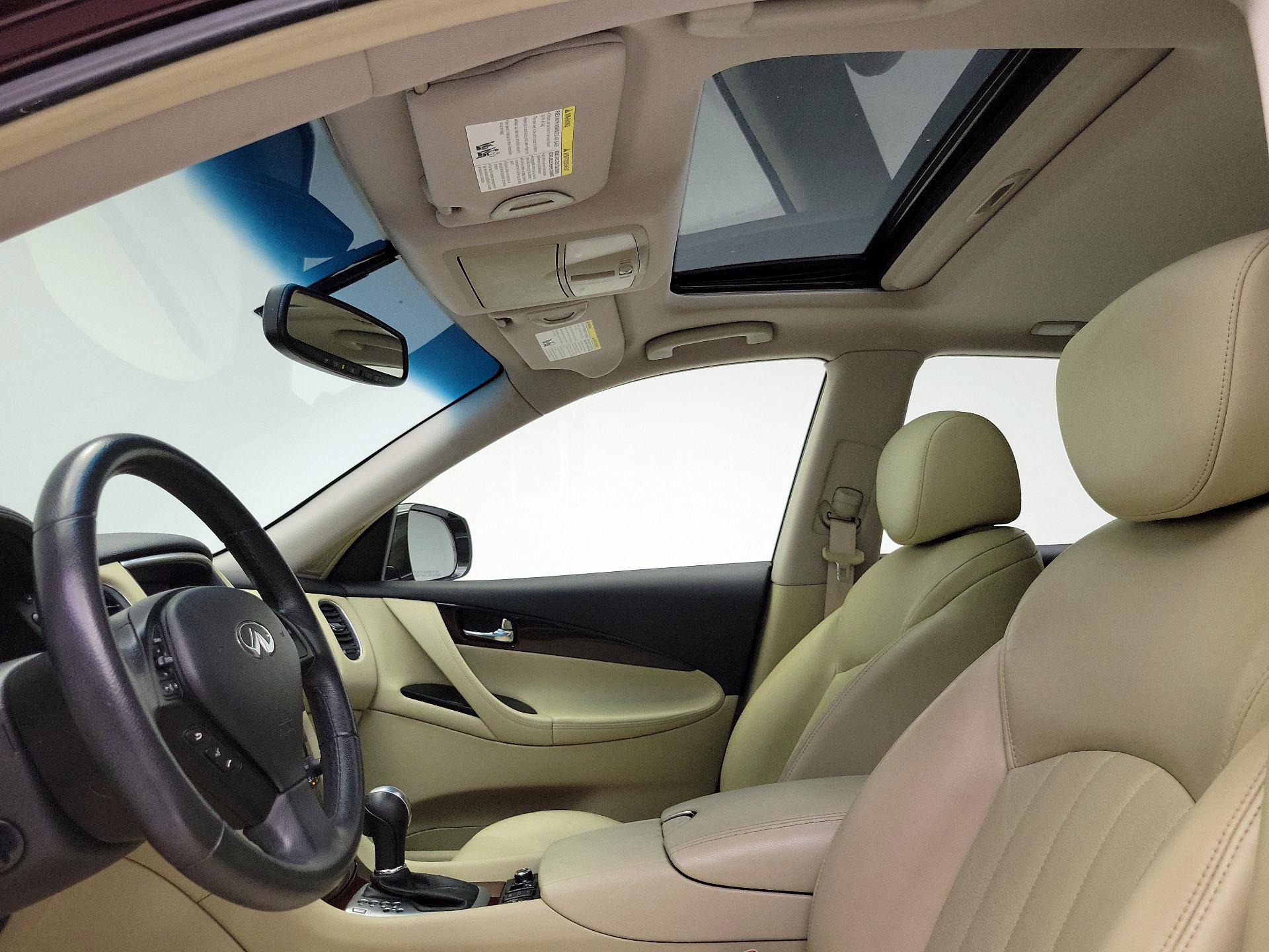 Thumbnail: 2016 INFINITI QX50 - 20