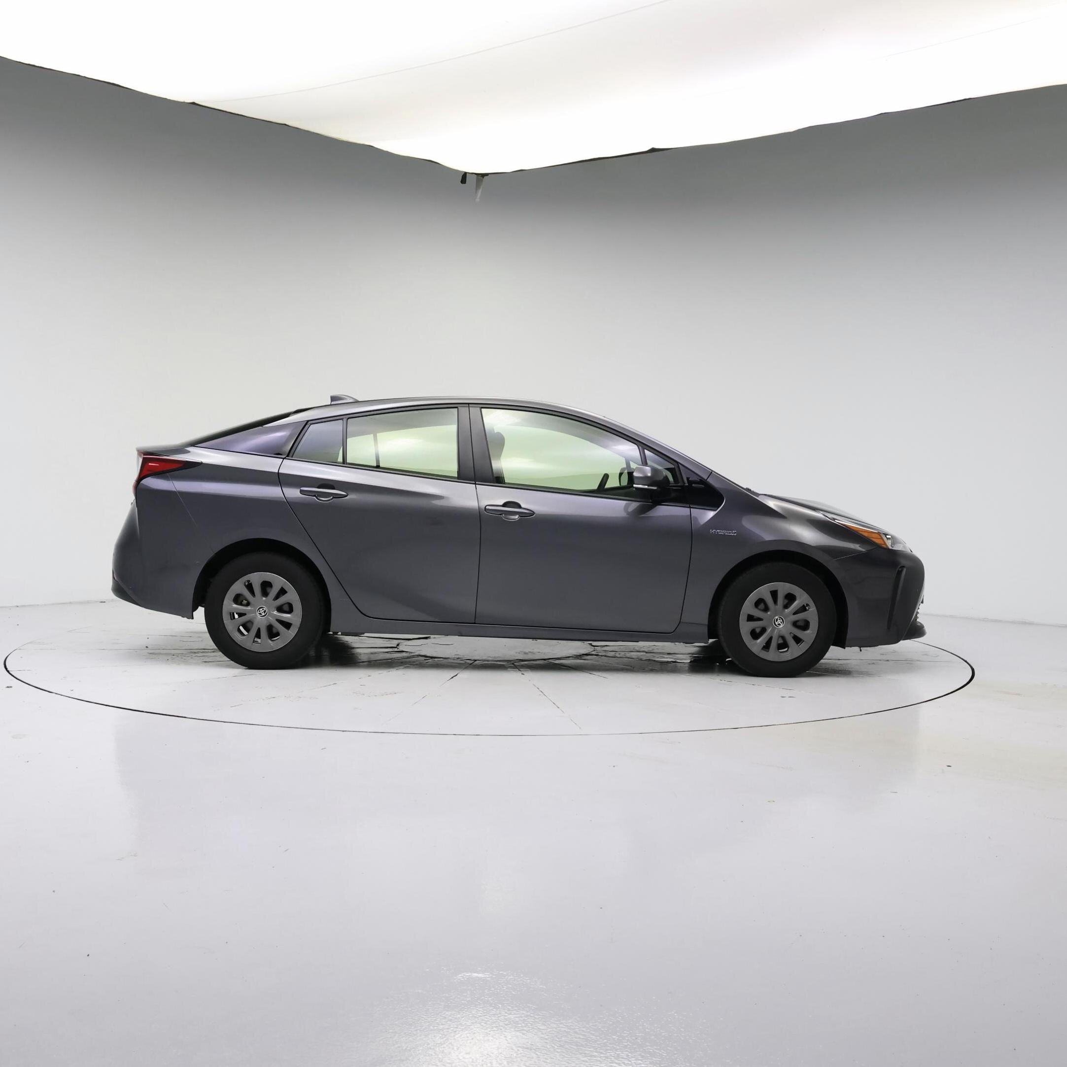 Thumbnail: 2020 Toyota Prius - 7