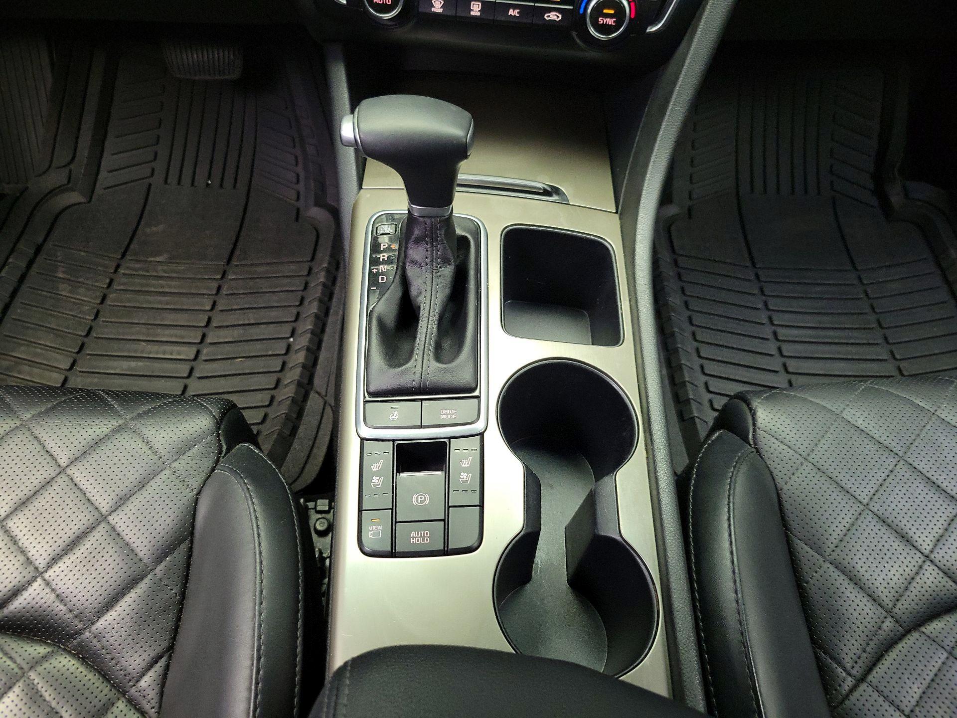 Thumbnail: 2018 Kia Optima - 18