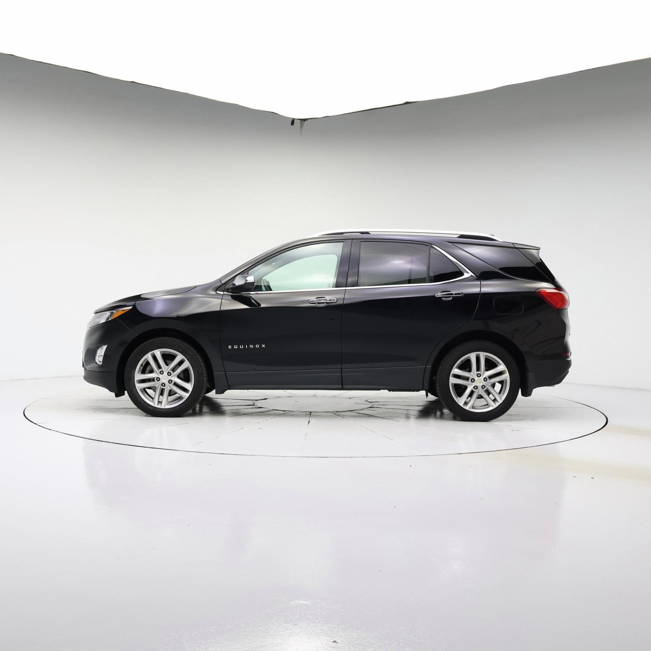 Thumbnail: 2018 Chevrolet Equinox - 3