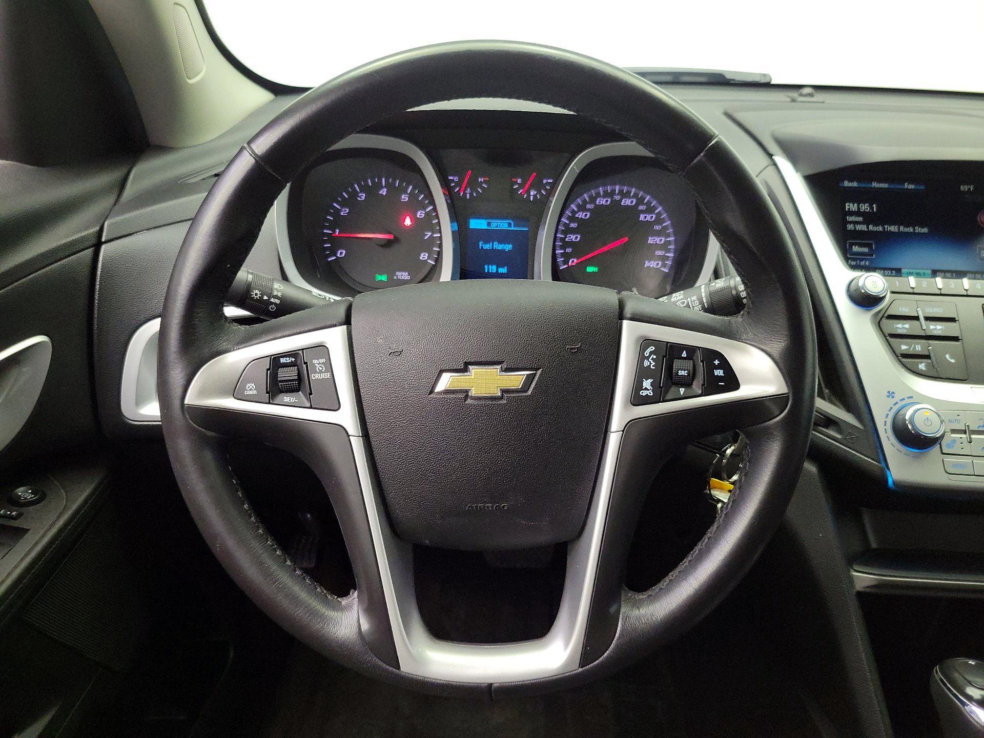 Thumbnail: 2017 Chevrolet Equinox - 10