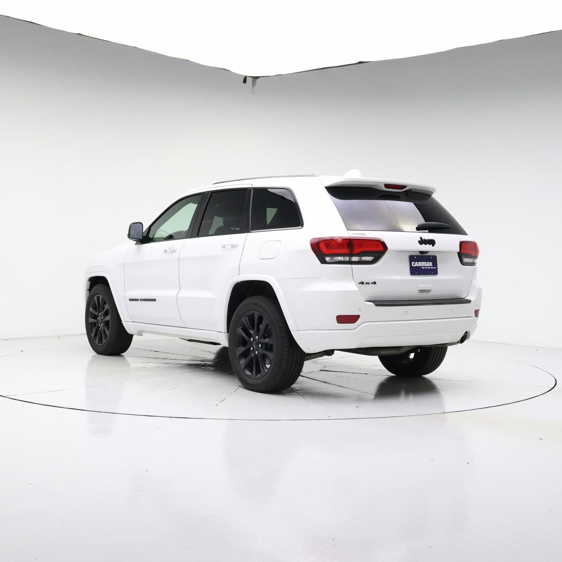 Thumbnail: 2020 Jeep Grand Cherokee - 2
