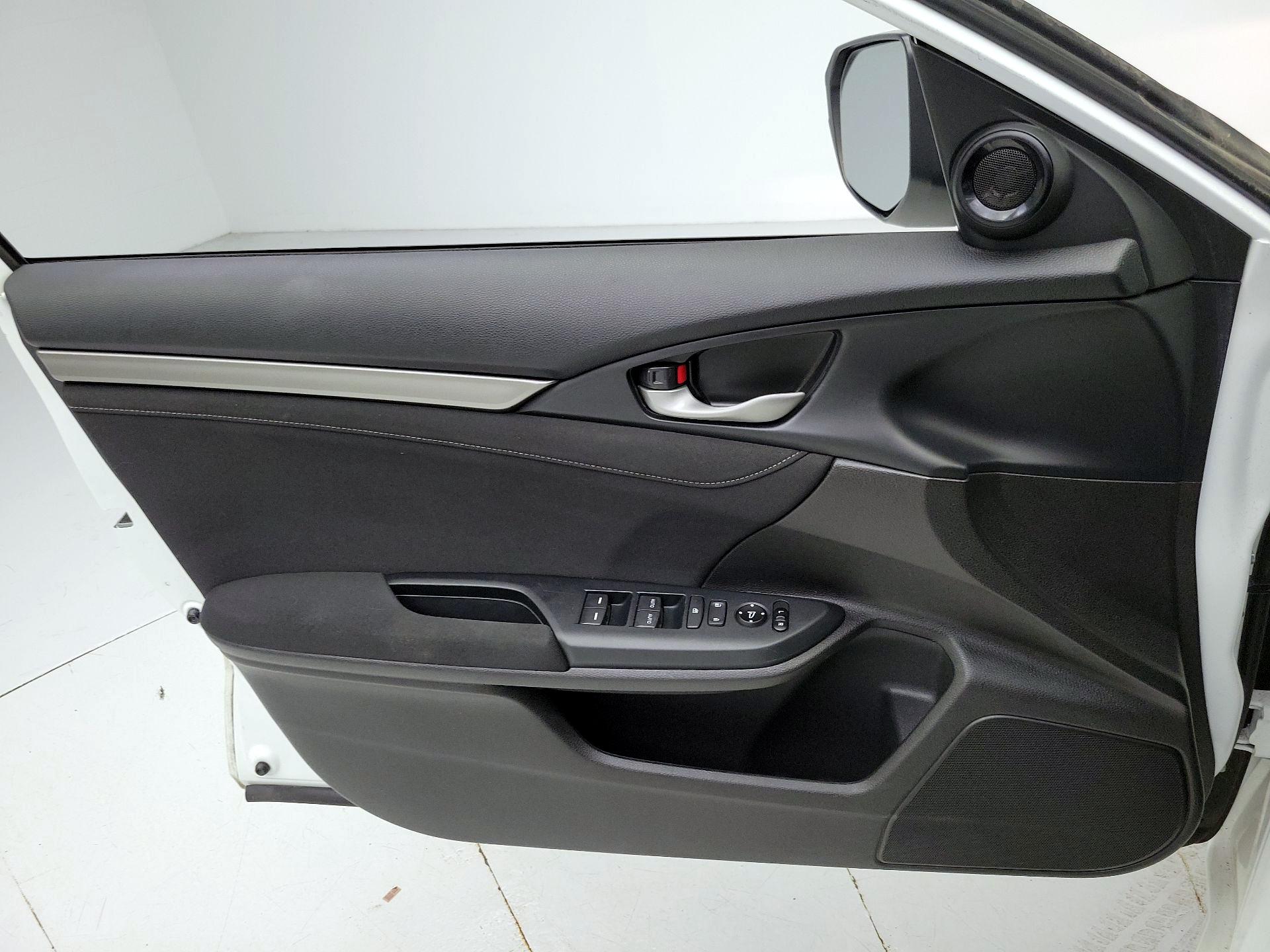 Thumbnail: 2019 Honda Civic - 12